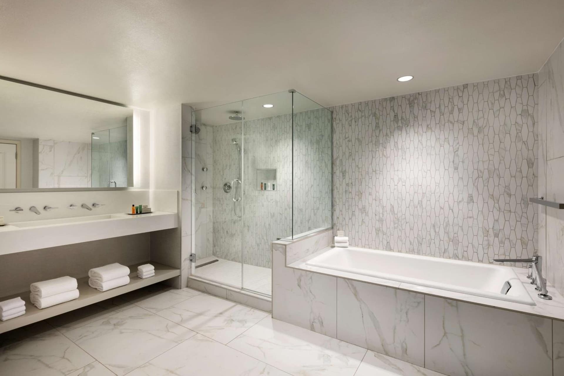 Hilton Fort Collins gallery photo in Fort Collins, CO — image 15