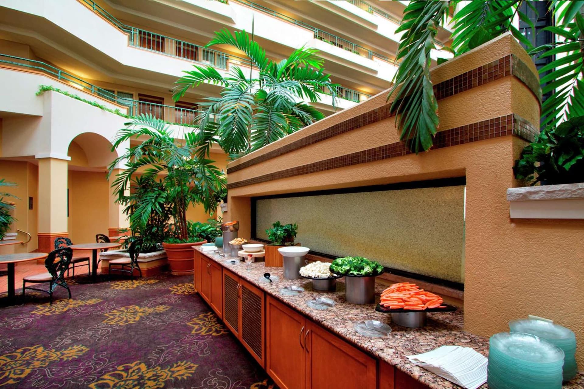 Embassy Suites by Hilton Greensboro Airport gallery photo in Greensboro, NC — image 21