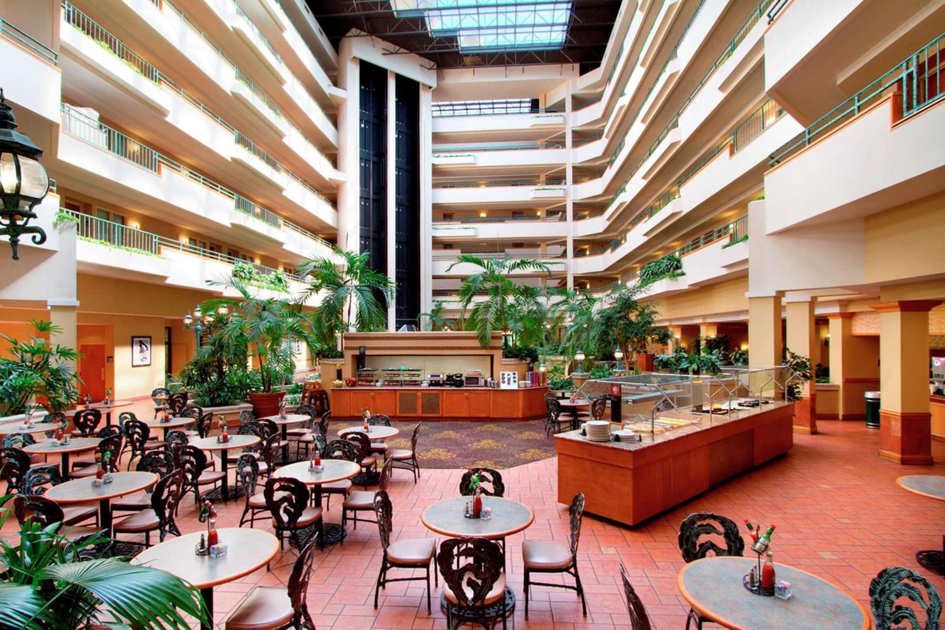Embassy Suites by Hilton Greensboro Airport gallery photo in Greensboro, NC — image 22