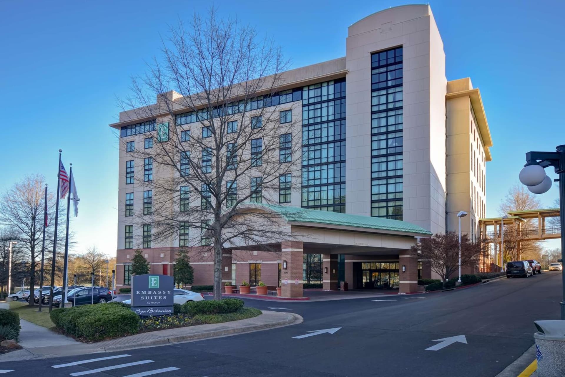 Embassy Suites by Hilton at Hot Springs Convention Center interior in Hot Springs, AR — gallery photo 2