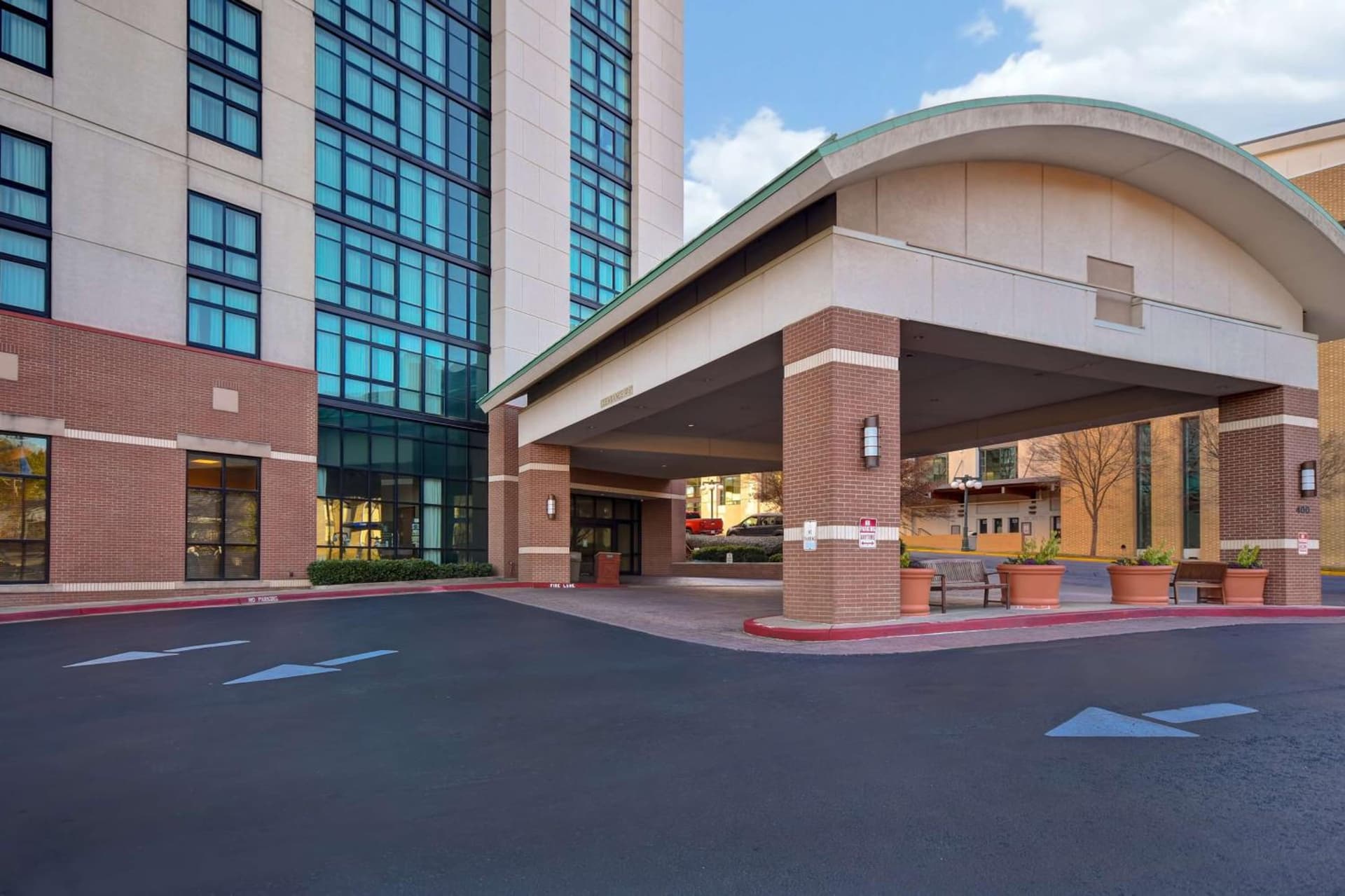 Embassy Suites by Hilton at Hot Springs Convention Center property views in Hot Springs, AR — gallery photo 3