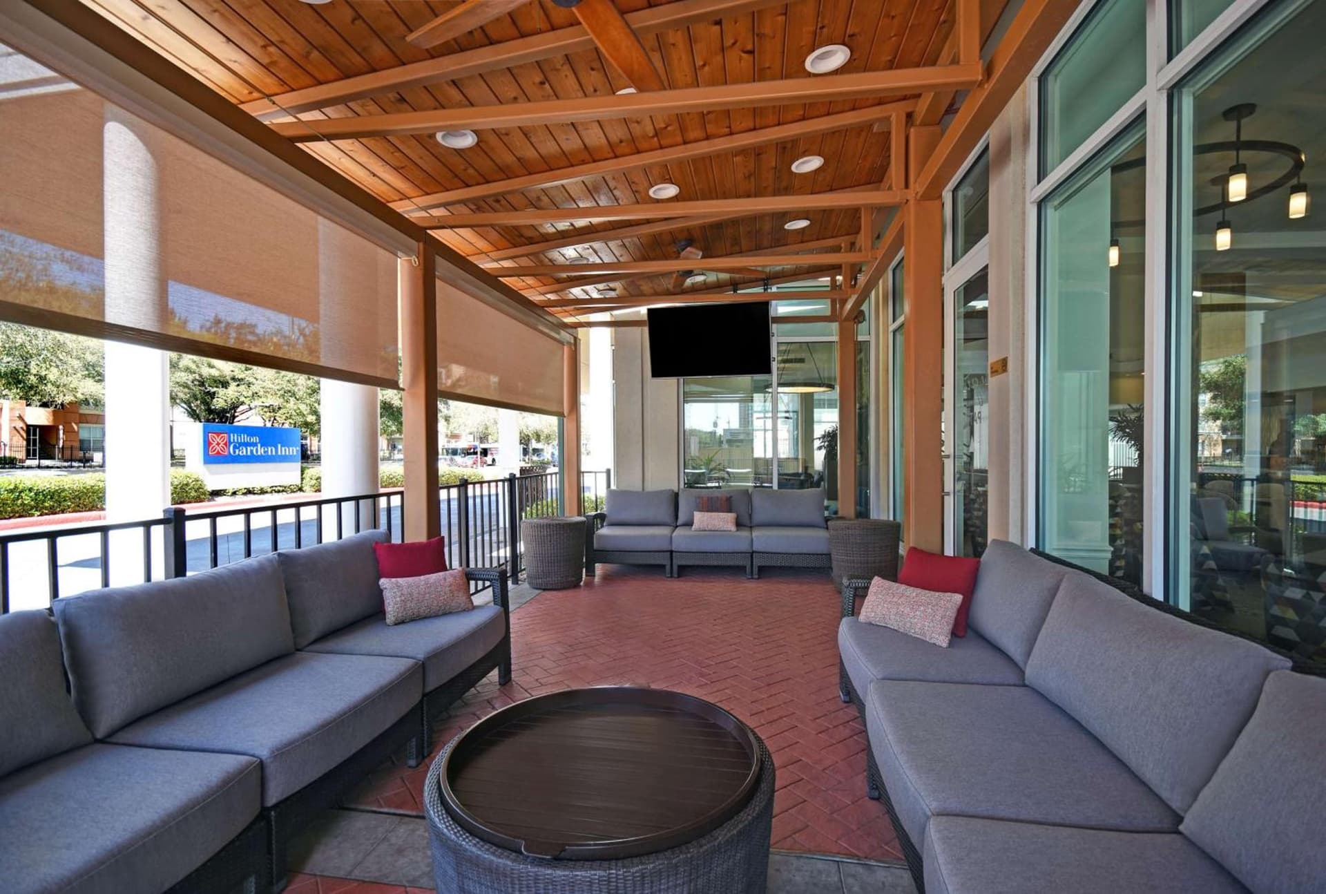 Hilton Garden Inn Houston/Galleria Area property views in Houston, TX — gallery photo 3