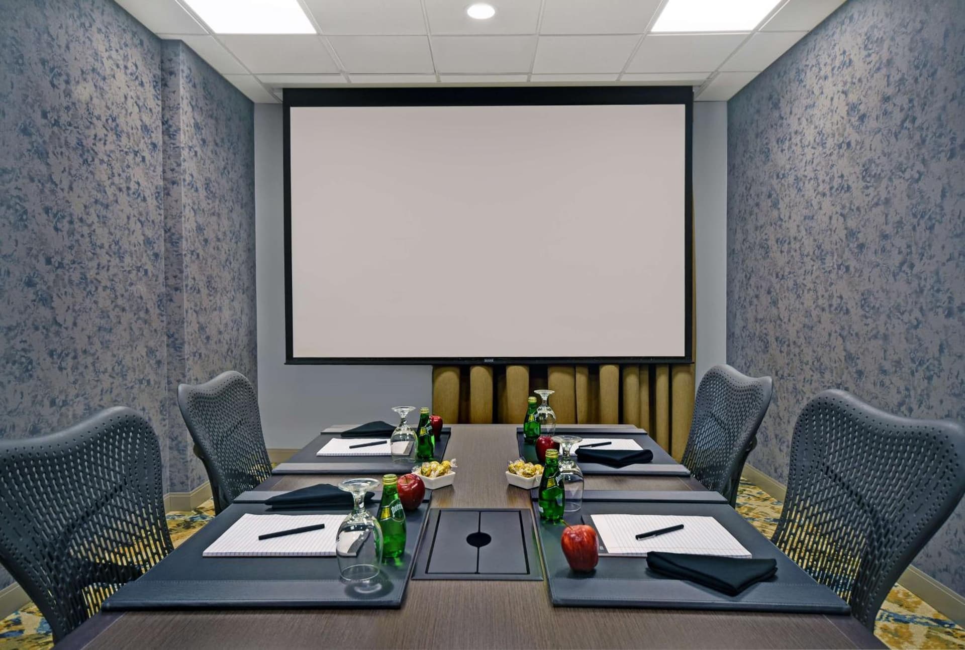 Hilton Garden Inn Houston/Galleria Area gallery photo in Houston, TX — image 15