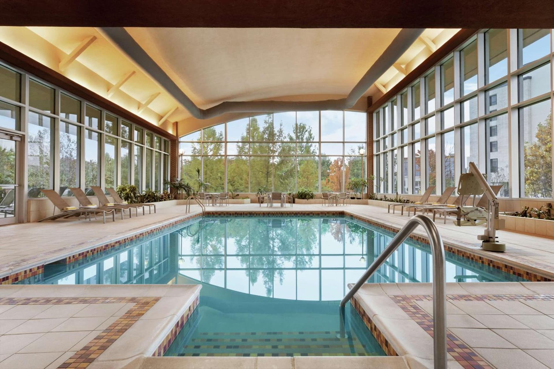 Embassy Suites Huntsville gallery photo in Huntsville, AL — image 44