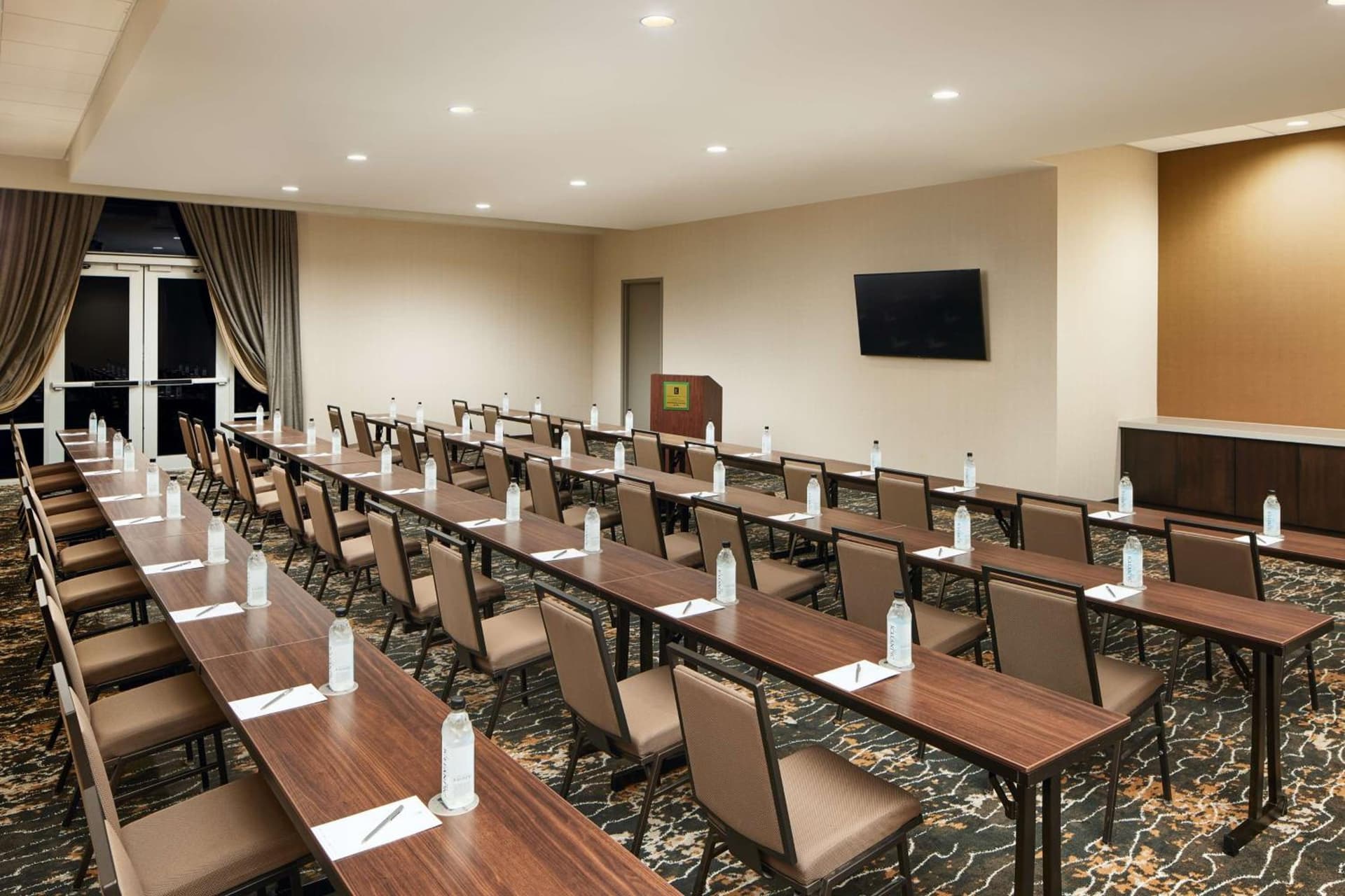 Embassy Suites Huntsville gallery photo in Huntsville, AL — image 21