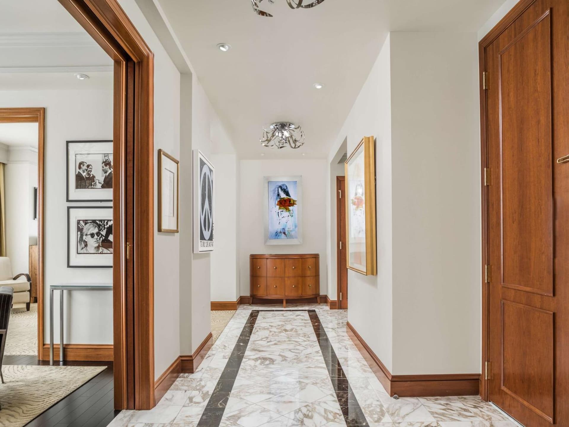 Conrad Indianapolis gallery photo in Indianapolis, IN — image 86