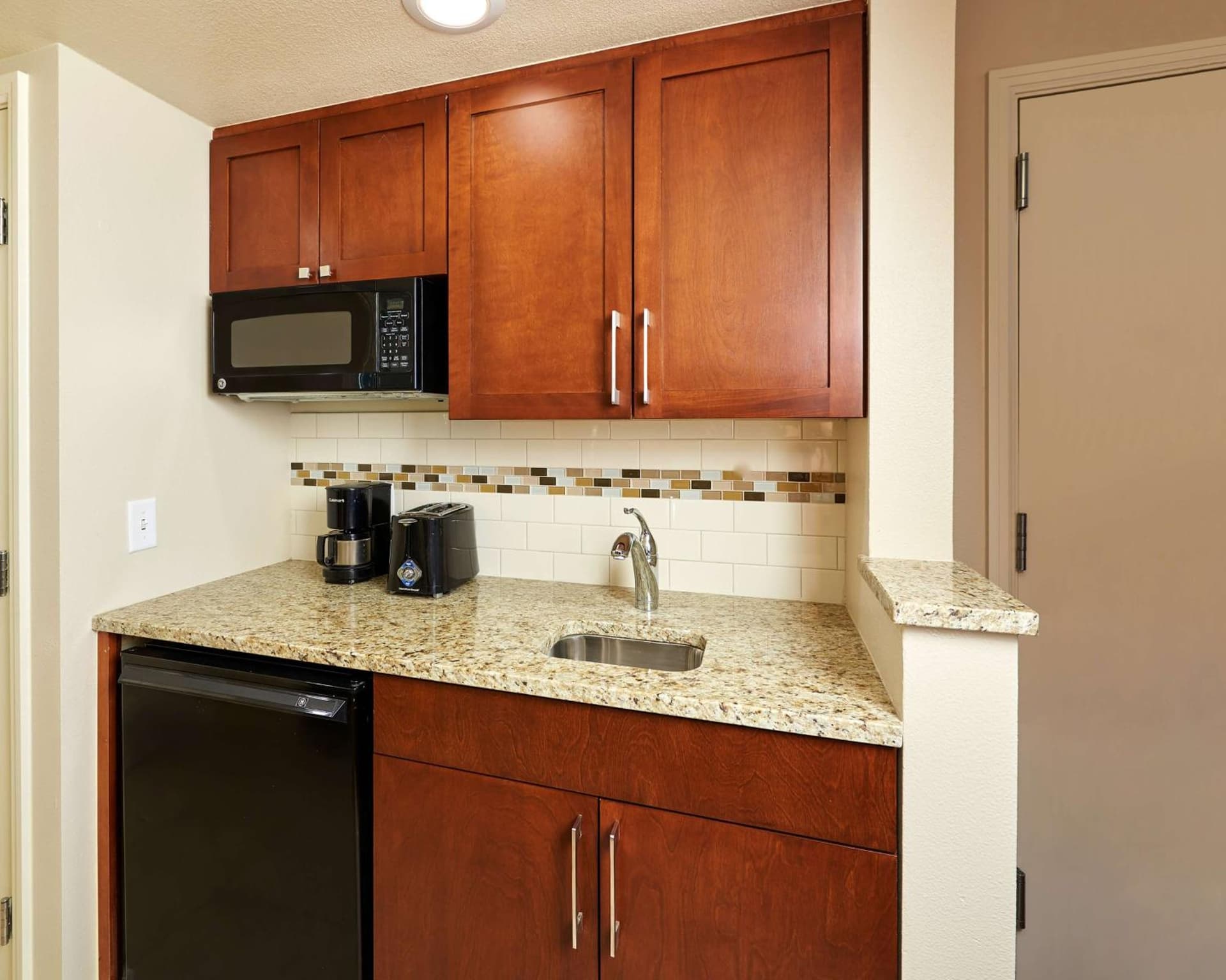 Hilton Grand Vacations Club Paradise Las Vegas interior in Las Vegas, NV — gallery photo 2