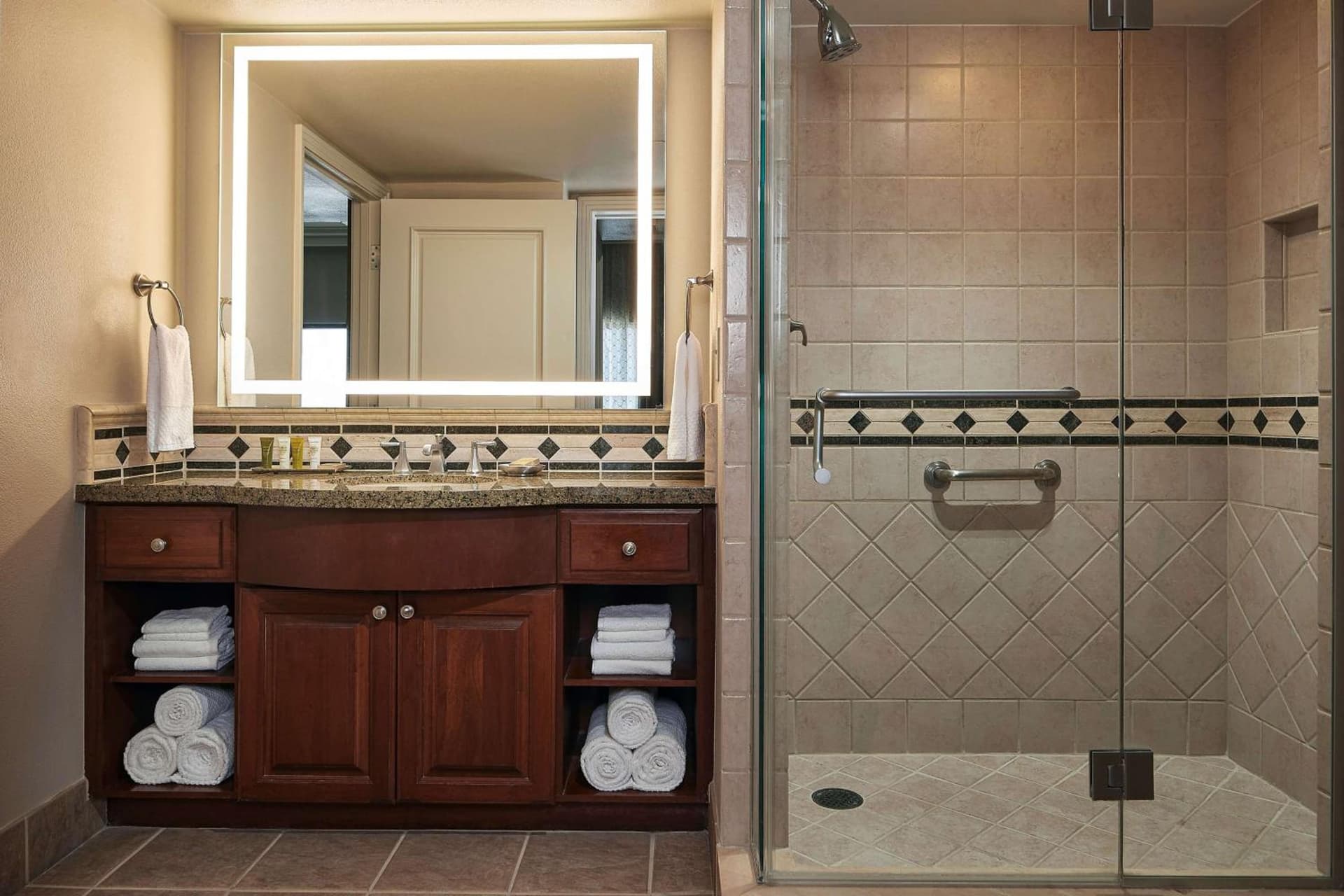 Hilton Grand Vacations Club on the Las Vegas Strip property views in Las Vegas, NV — gallery photo 3