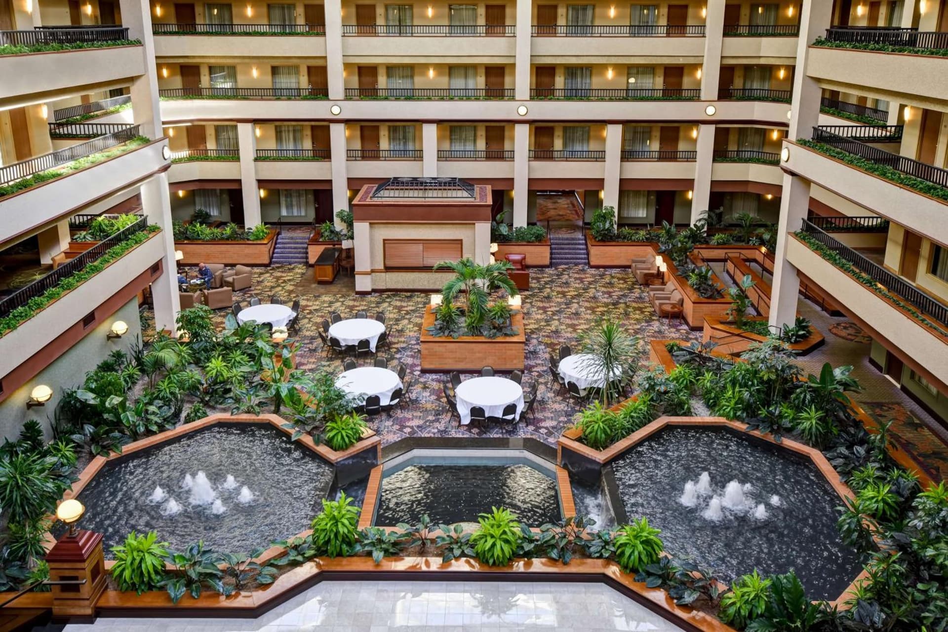 Embassy Suites Lexington gallery photo in Lexington, KY — image 51