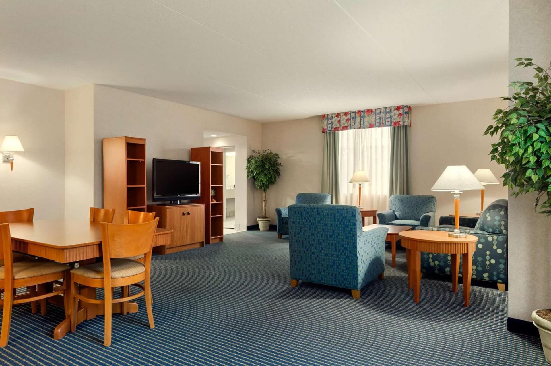 Embassy Suites Lexington gallery photo in Lexington, KY — image 17