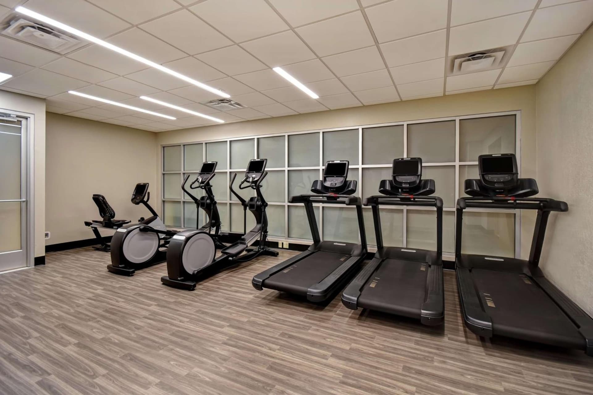 Embassy Suites Little Rock gallery photo in Little Rock, AR — image 24
