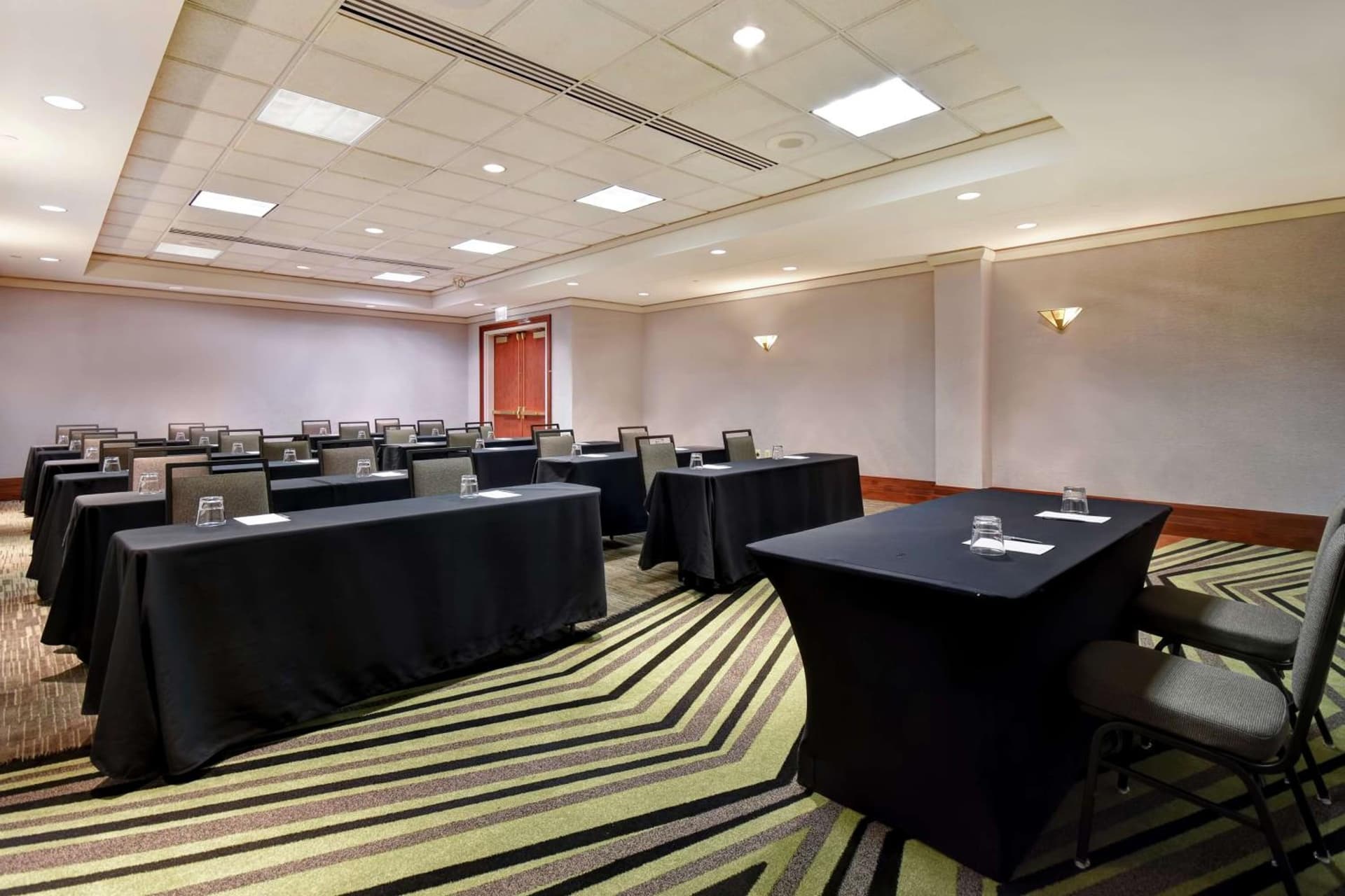 Embassy Suites Little Rock gallery photo in Little Rock, AR — image 54