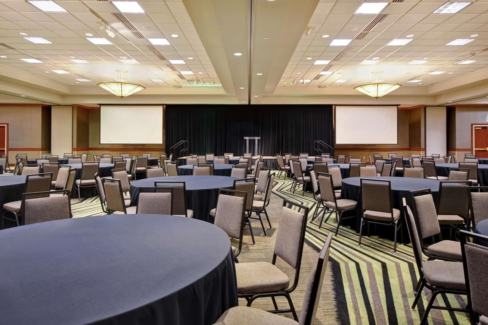 Embassy Suites Little Rock gallery photo in Little Rock, AR — image 42