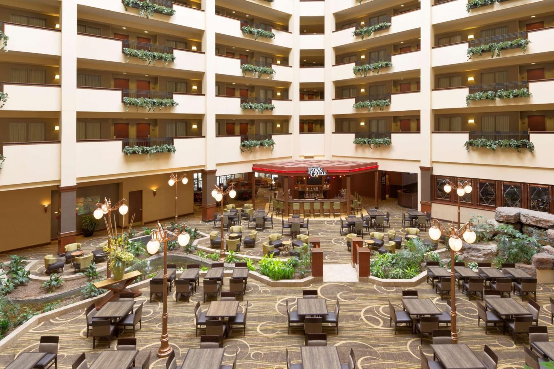 Embassy Suites Lincoln gallery photo in Lincoln, NE — image 16