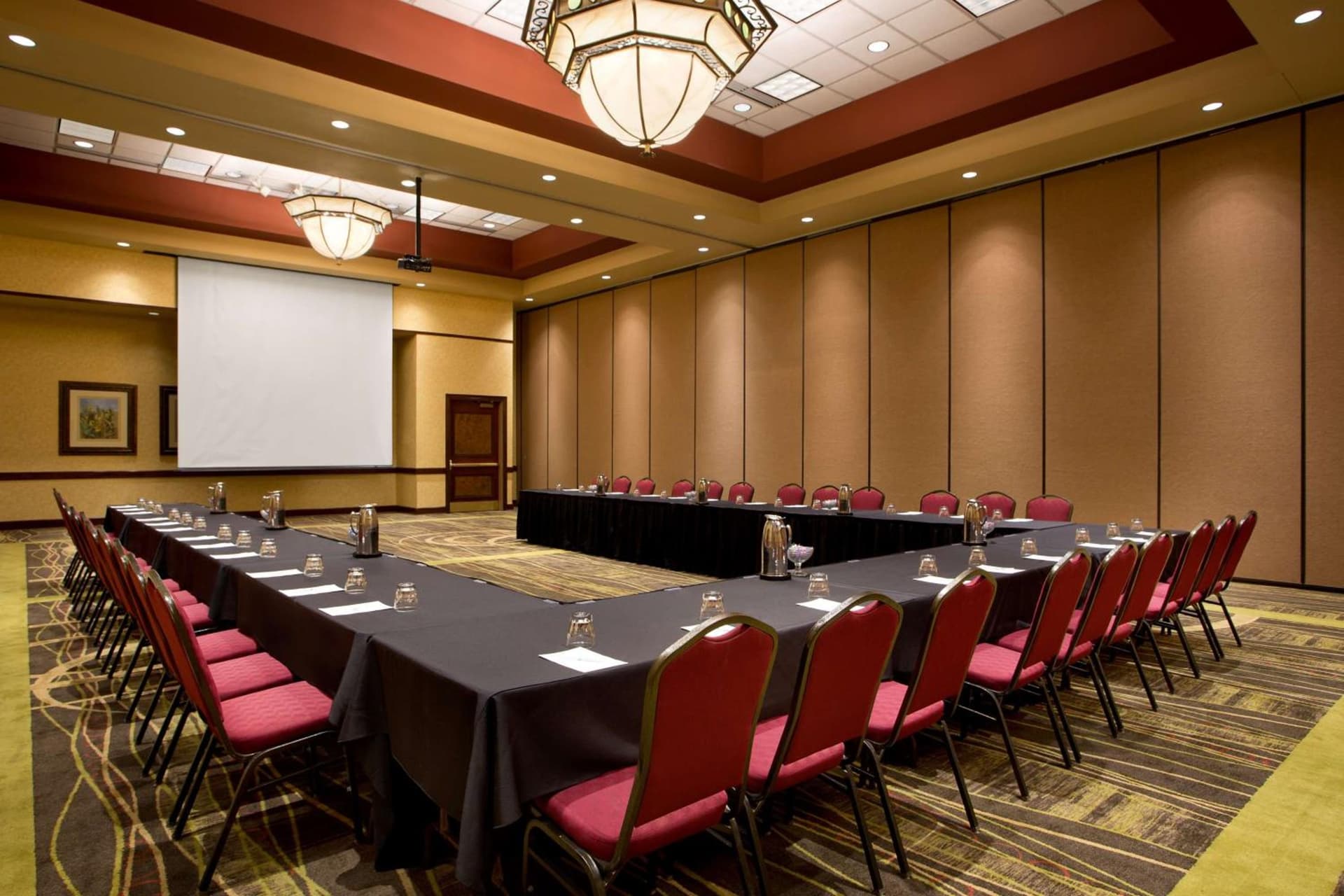 Embassy Suites Lincoln gallery photo in Lincoln, NE — image 42