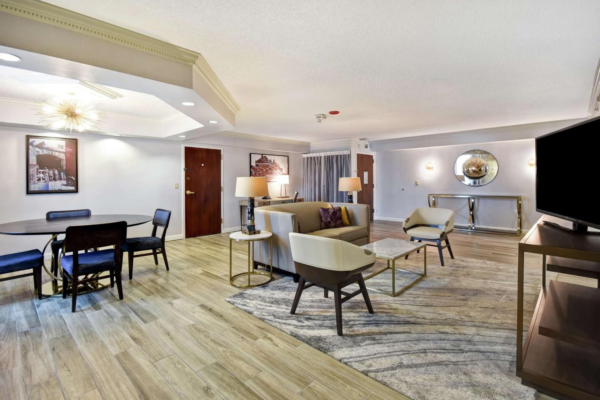 Embassy Suites Montgomery - Hotel & Conference Center gallery photo in Montgomery, AL — image 7