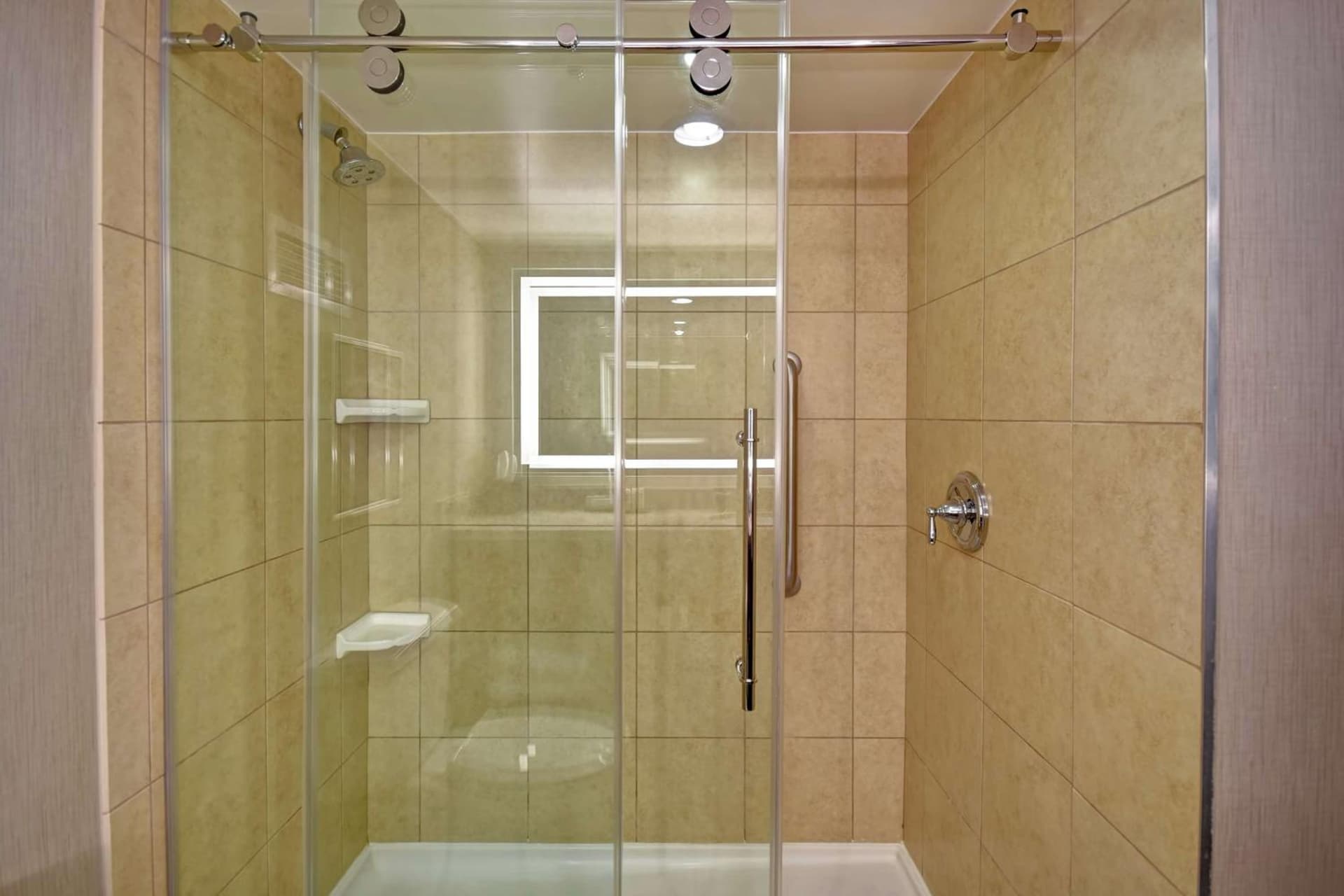 Embassy Suites Montgomery - Hotel & Conference Center gallery photo in Montgomery, AL — image 44