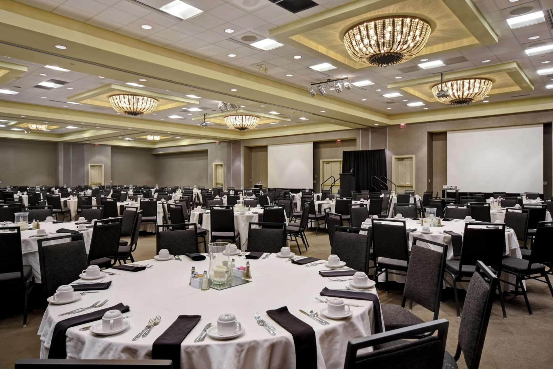 Embassy Suites Montgomery - Hotel & Conference Center gallery photo in Montgomery, AL — image 46