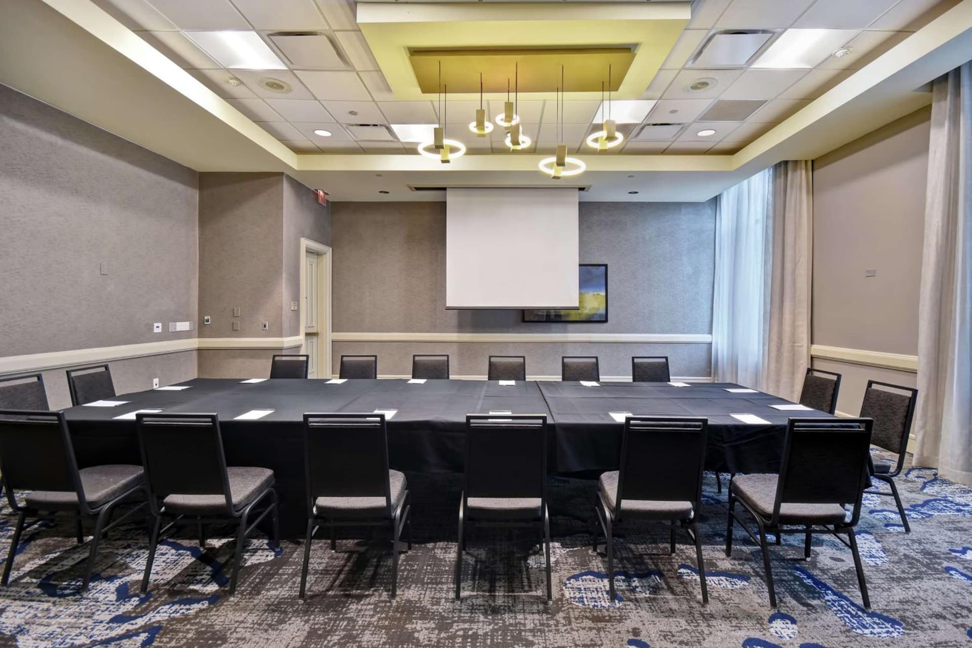Embassy Suites Montgomery - Hotel & Conference Center gallery photo in Montgomery, AL — image 31