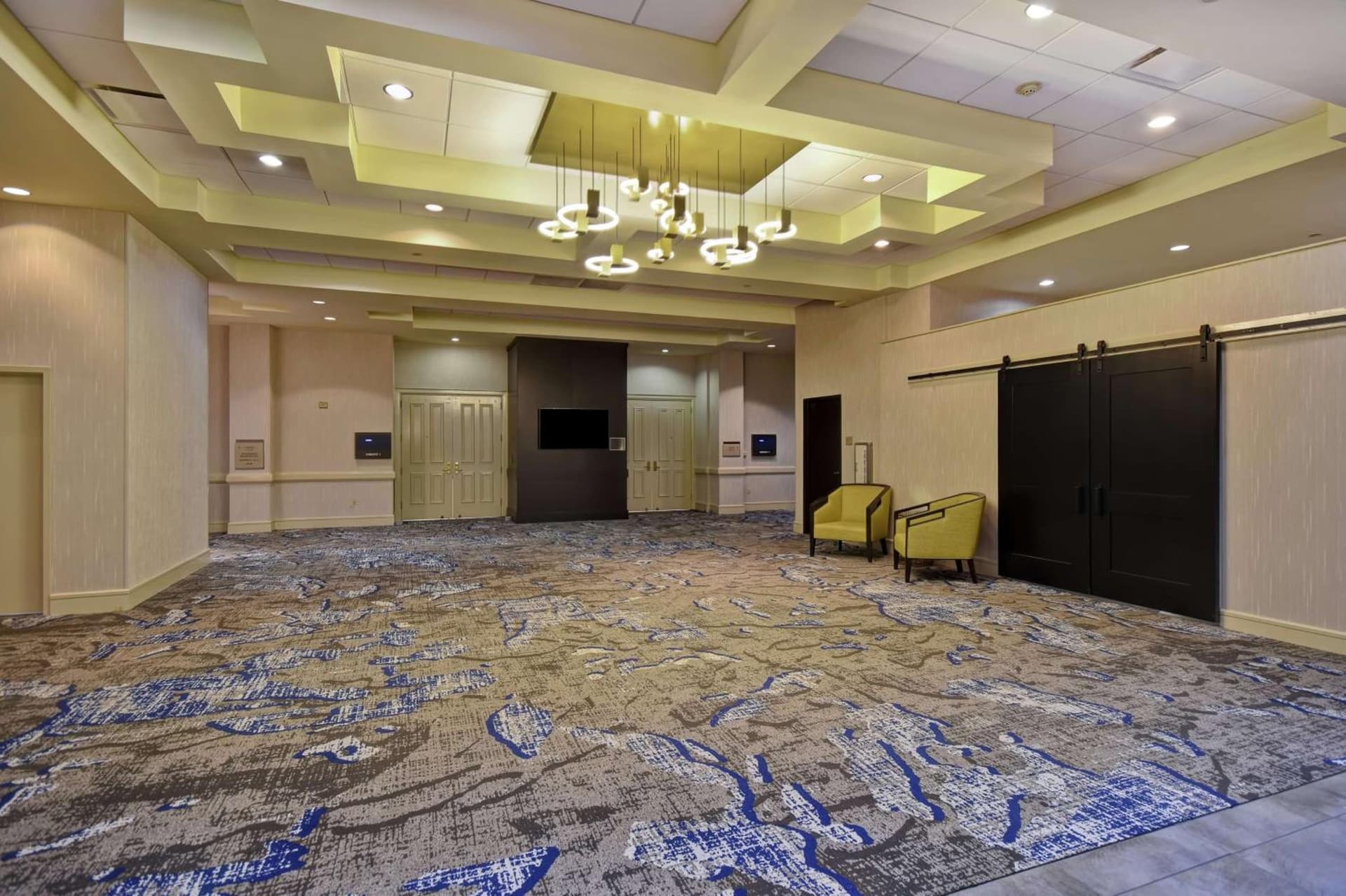 Embassy Suites Montgomery - Hotel & Conference Center gallery photo in Montgomery, AL — image 59