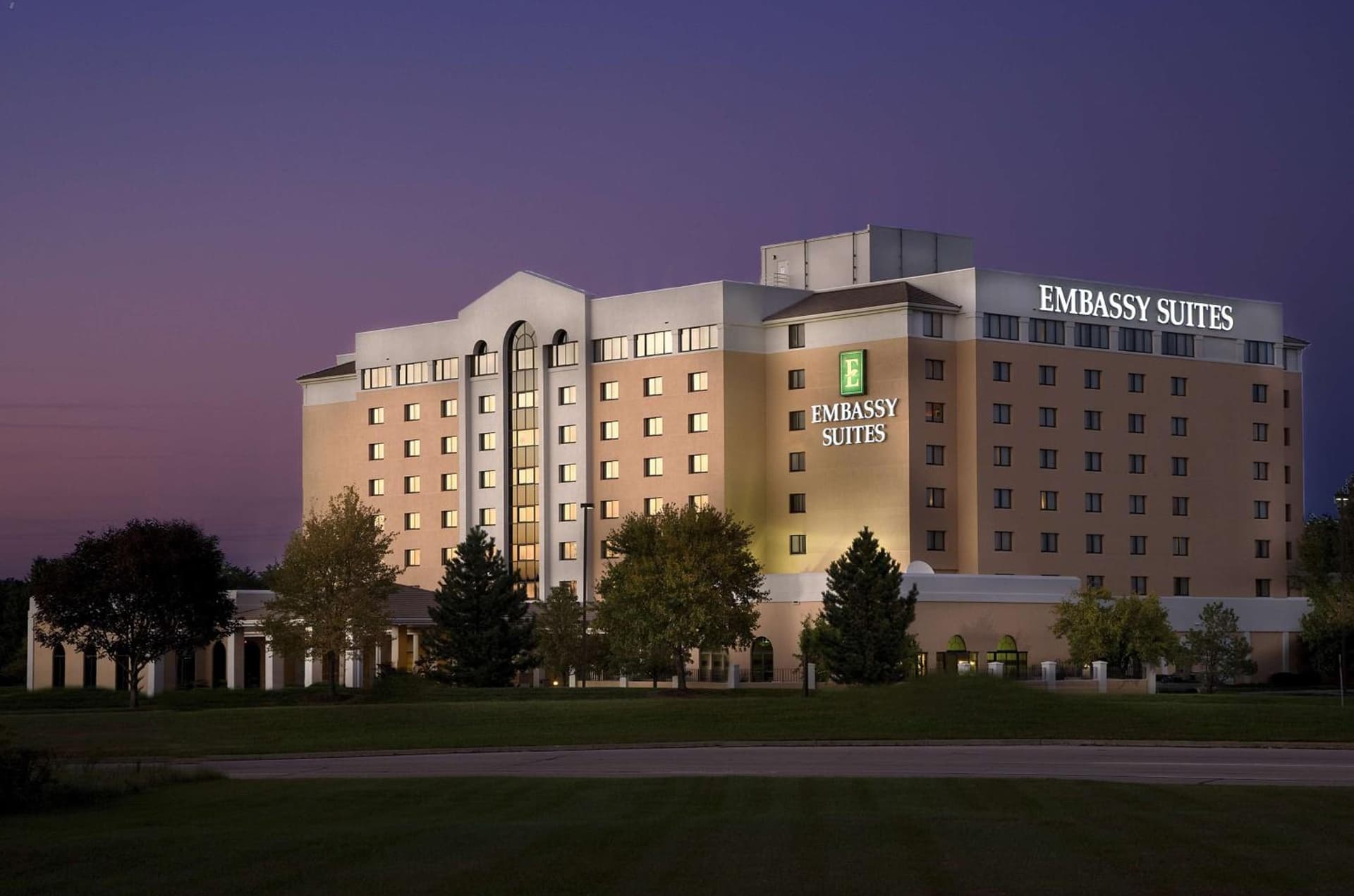 Embassy Suites by Hilton Kansas City International Airport gallery photo in Kansas City, KS — image 22