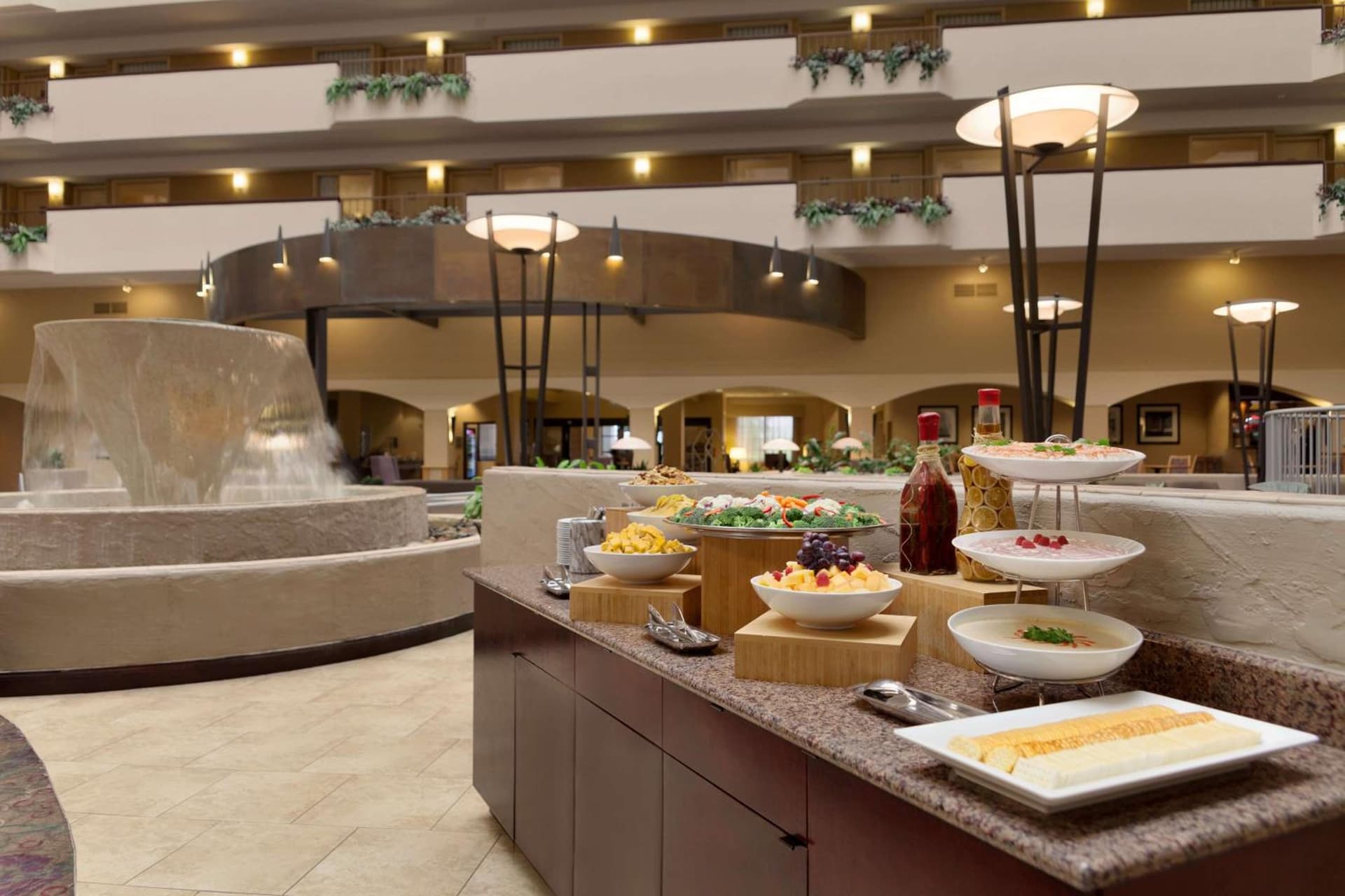 Embassy Suites by Hilton Kansas City International Airport gallery photo in Kansas City, KS — image 27