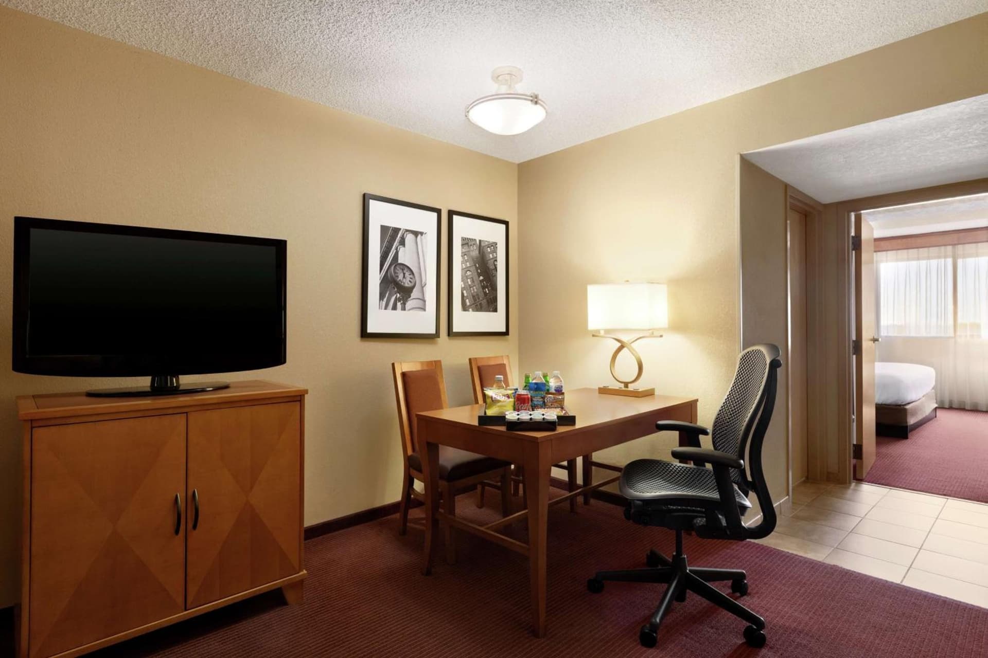 Embassy Suites by Hilton Kansas City International Airport gallery photo in Kansas City, KS — image 28