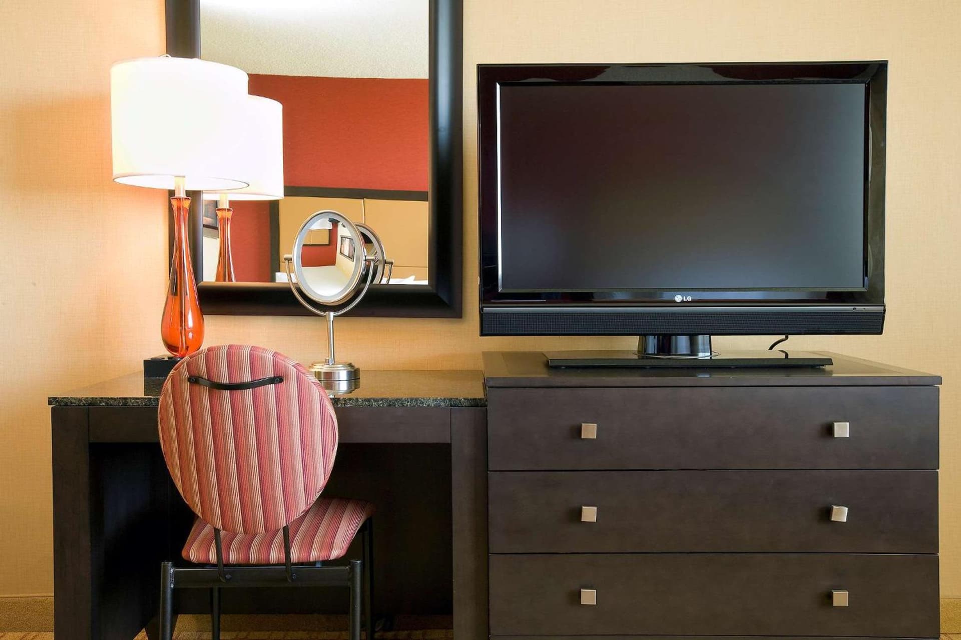 Embassy Suites by Hilton Kansas City International Airport gallery photo in Kansas City, KS — image 44
