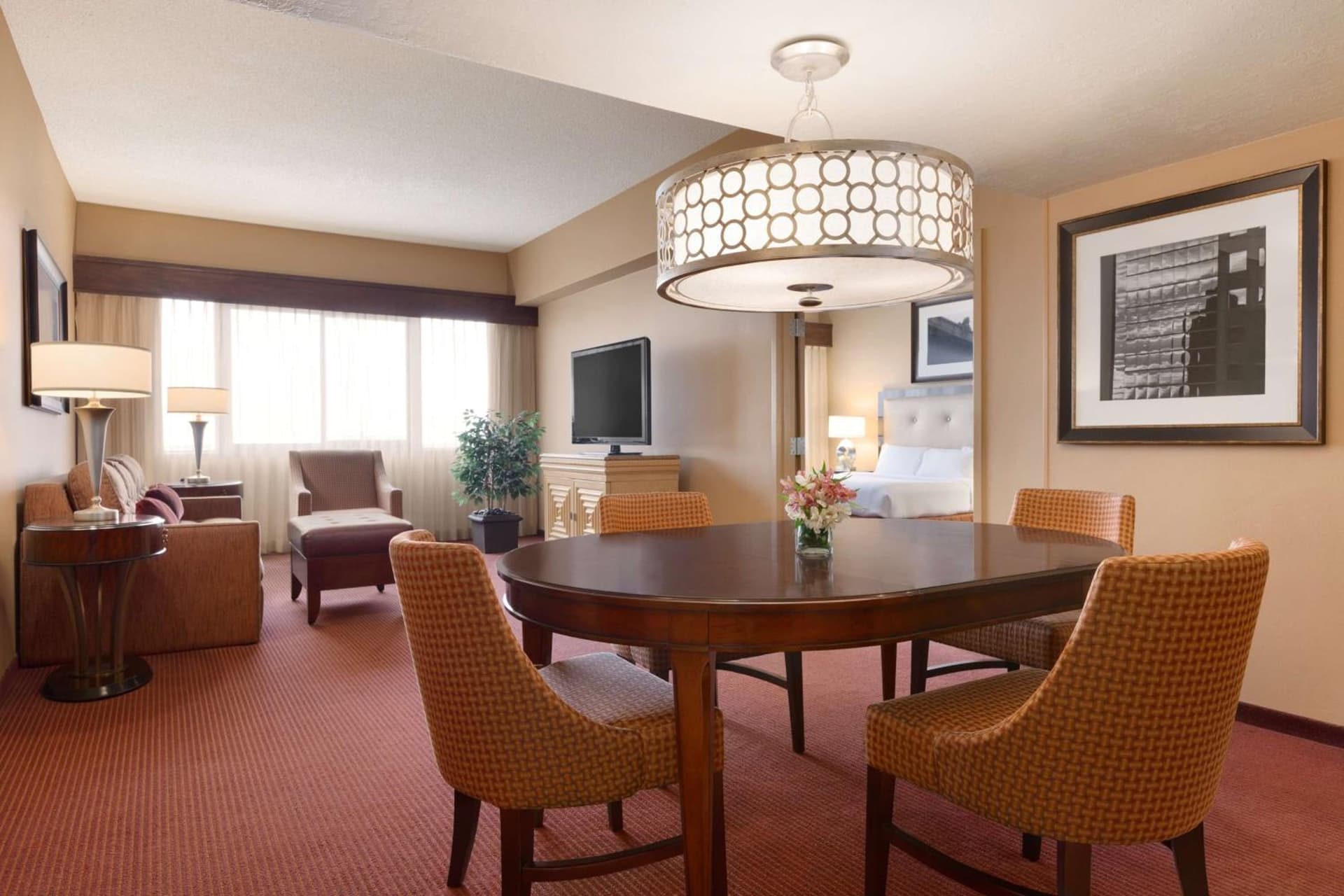 Embassy Suites by Hilton Kansas City International Airport gallery photo in Kansas City, KS — image 36
