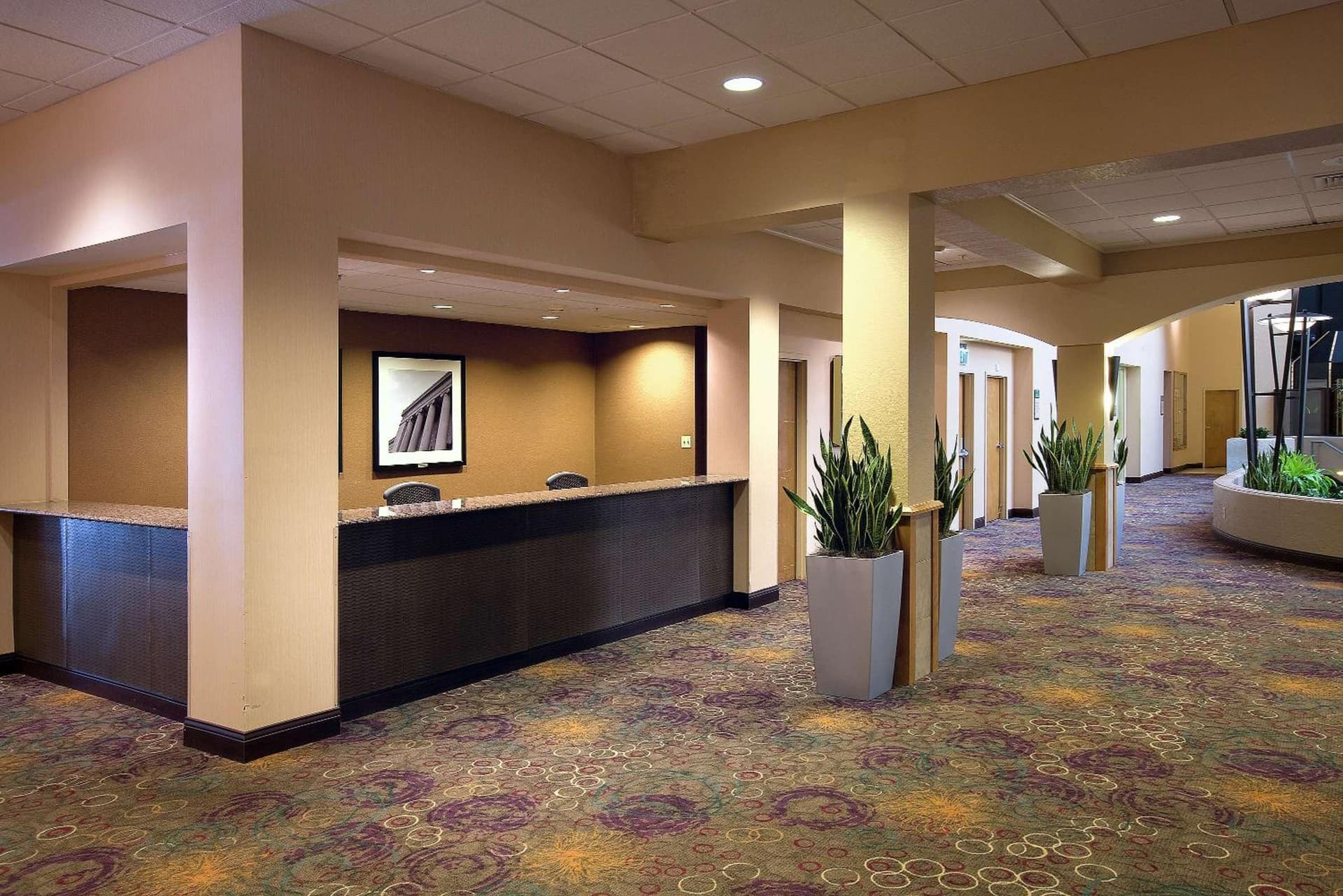 Embassy Suites by Hilton Kansas City International Airport gallery photo in Kansas City, KS — image 42