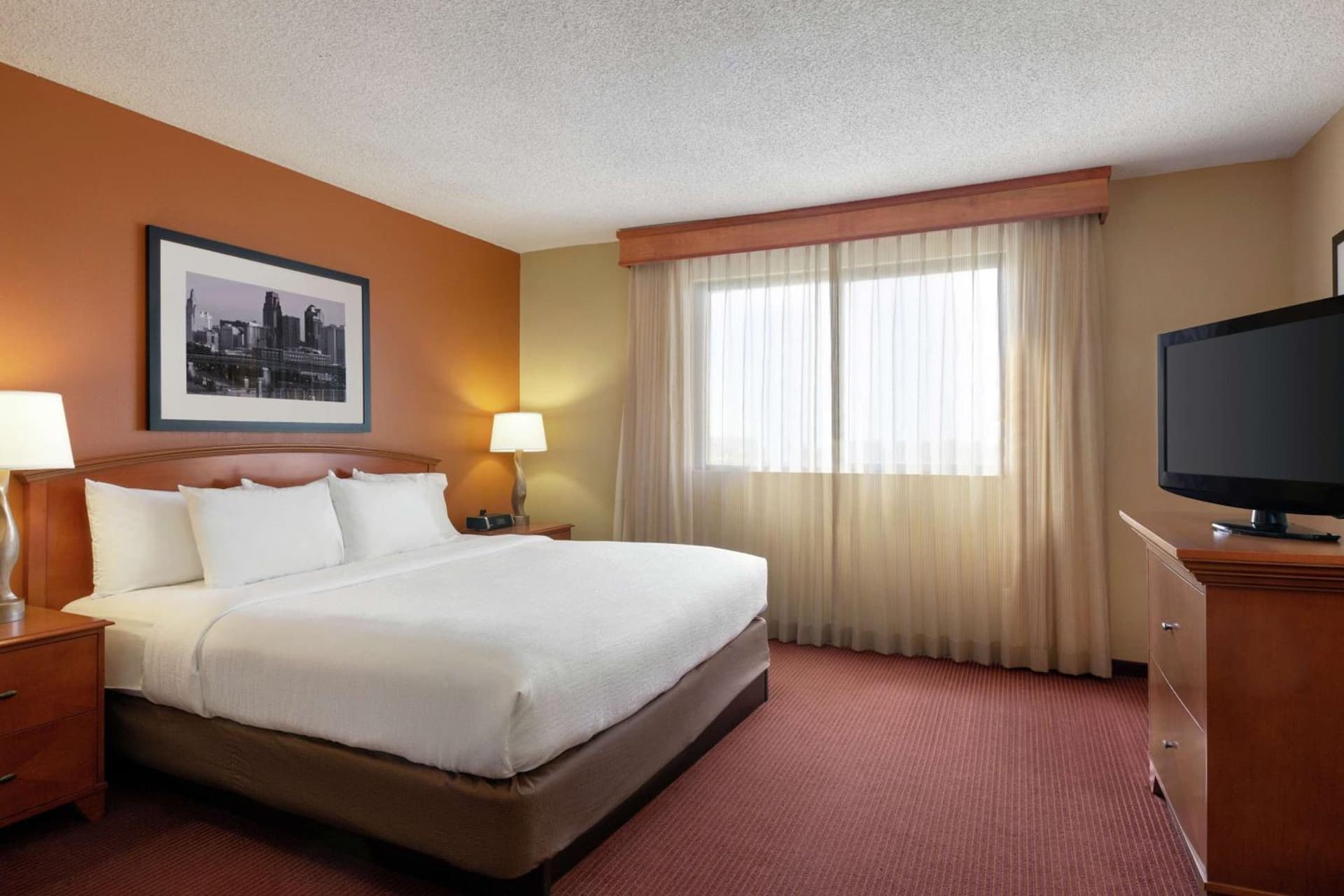 Embassy Suites by Hilton Kansas City International Airport gallery photo in Kansas City, KS — image 11
