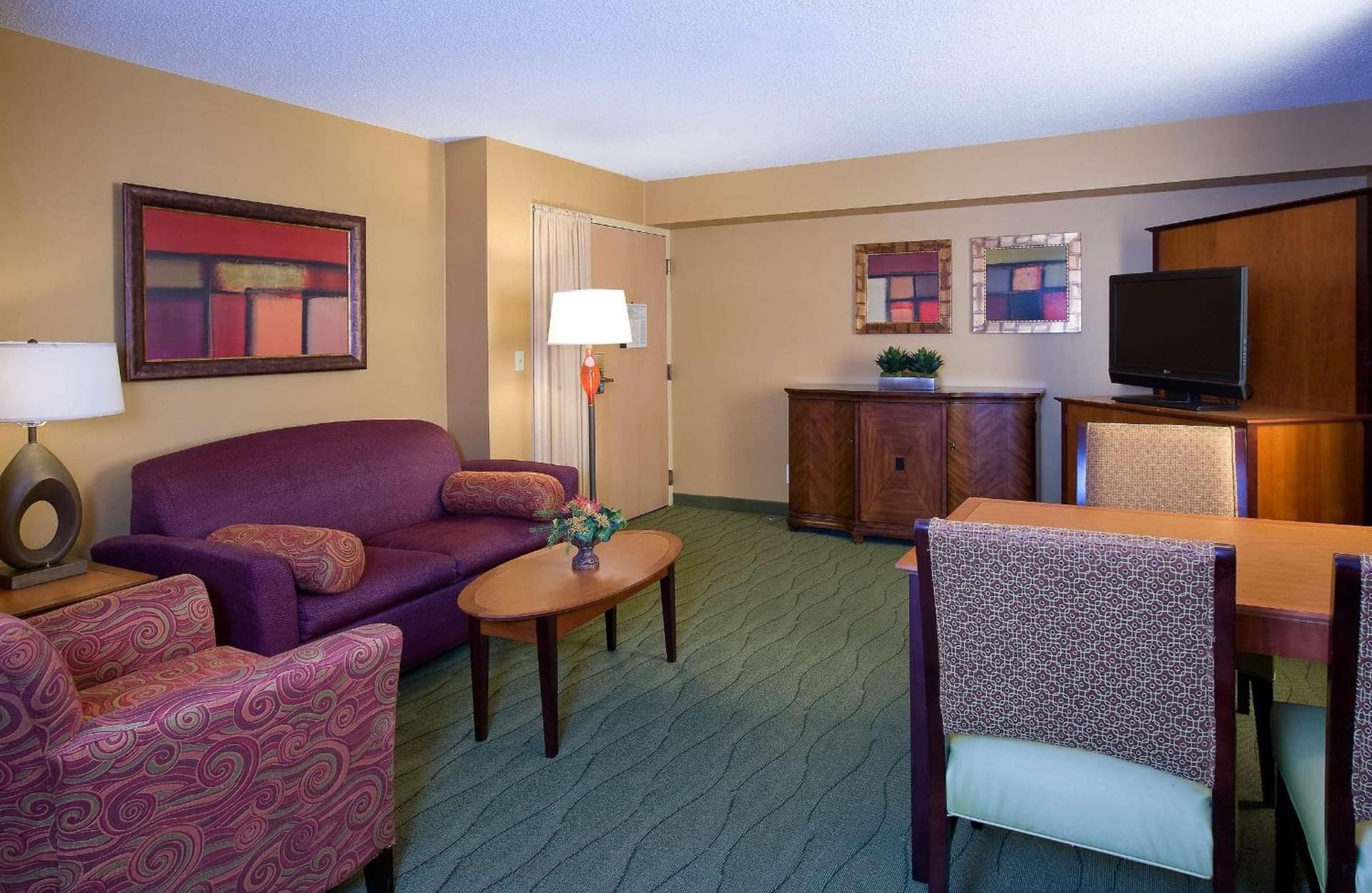 Embassy Suites by Hilton Kansas City International Airport gallery photo in Kansas City, KS — image 35