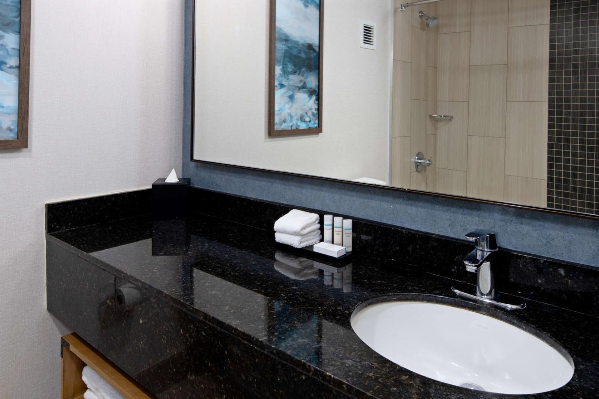 Embassy Suites by Hilton Monterey Bay Seaside gallery photo in Seaside, CA — image 30