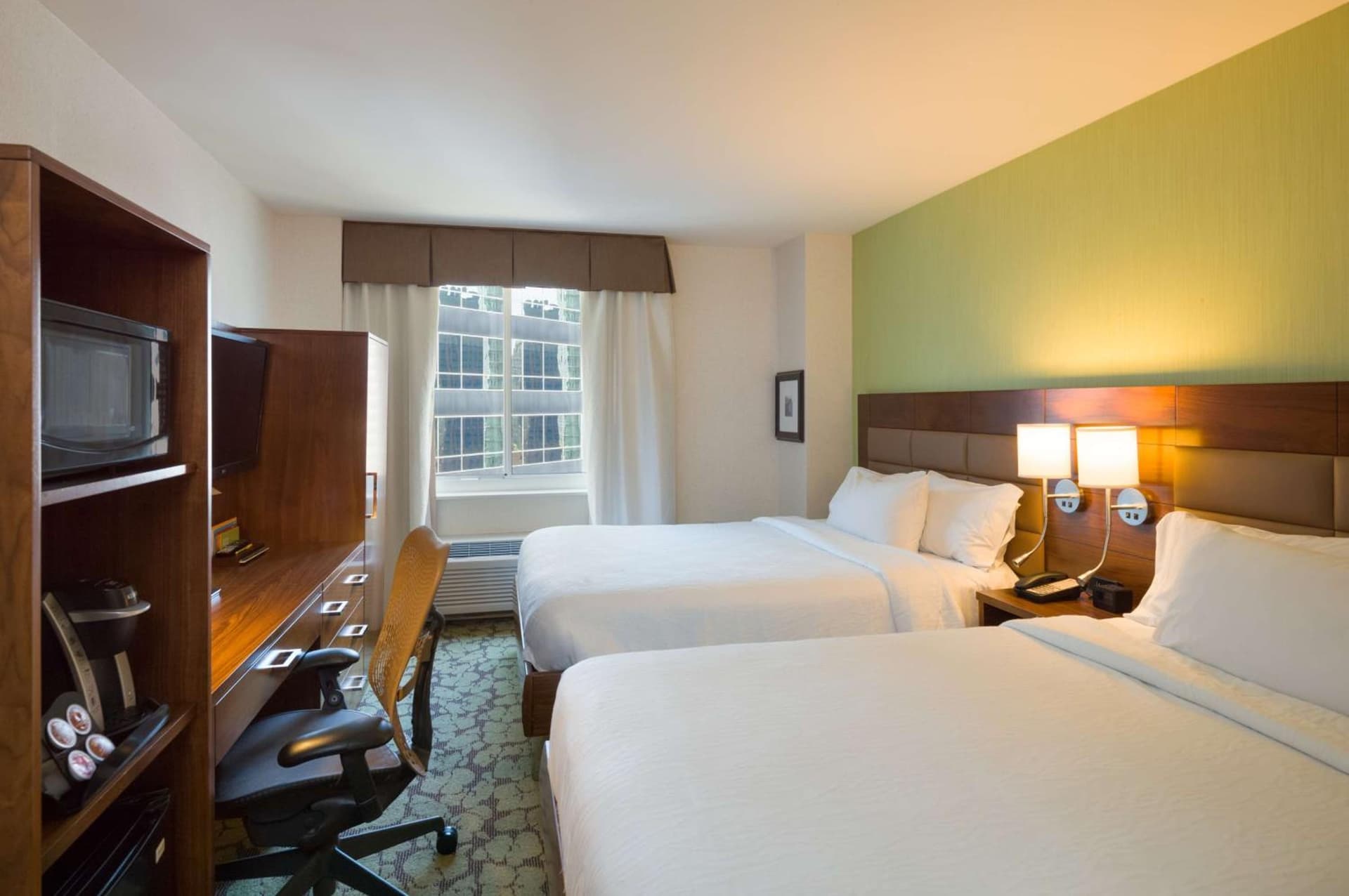 Hilton Garden Inn New York Manhattan Midtown East property views in New York, NY — gallery photo 3