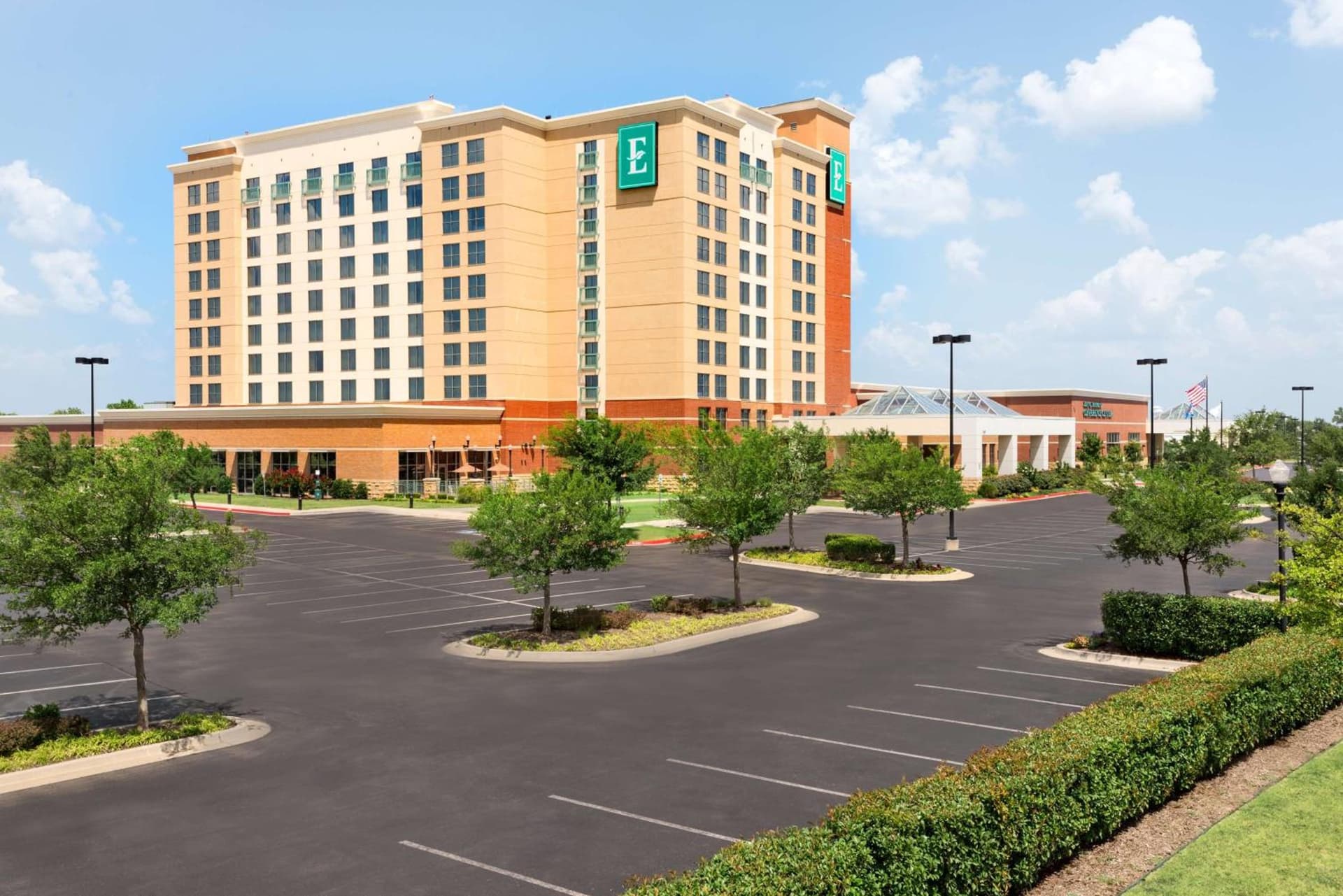 Embassy Suites by Hilton Norman Hotel & Conference Center property views in Norman, OK — gallery photo 3