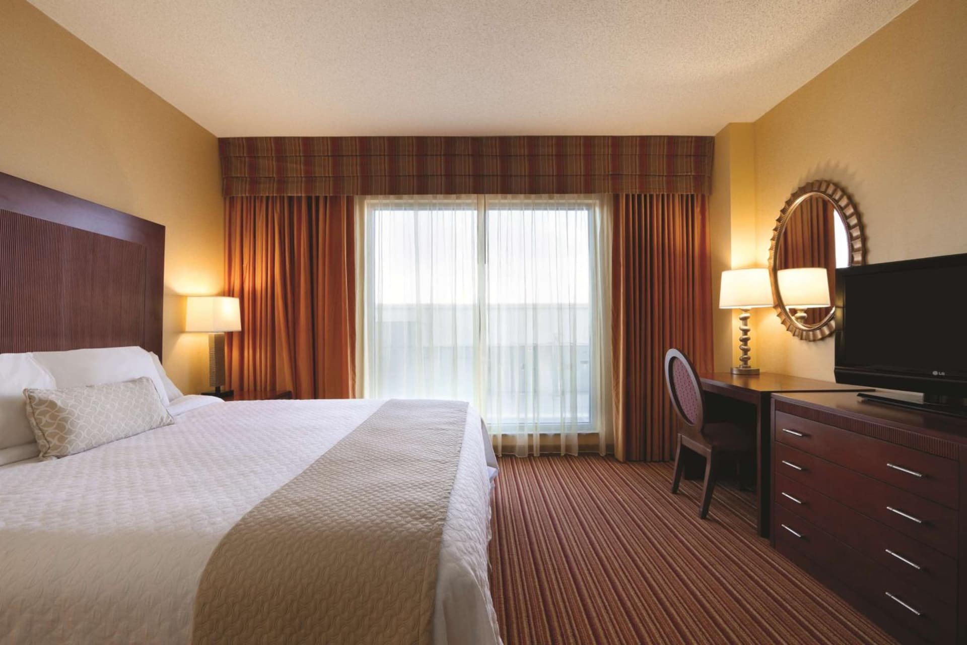 Embassy Suites by Hilton Norman Hotel & Conference Center gallery photo in Norman, OK — image 14