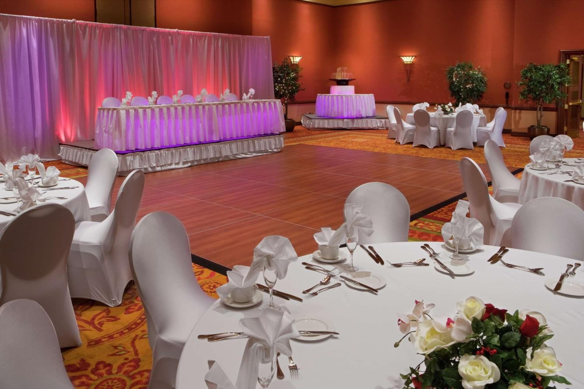 Embassy Suites by Hilton Norman Hotel & Conference Center gallery photo in Norman, OK — image 10