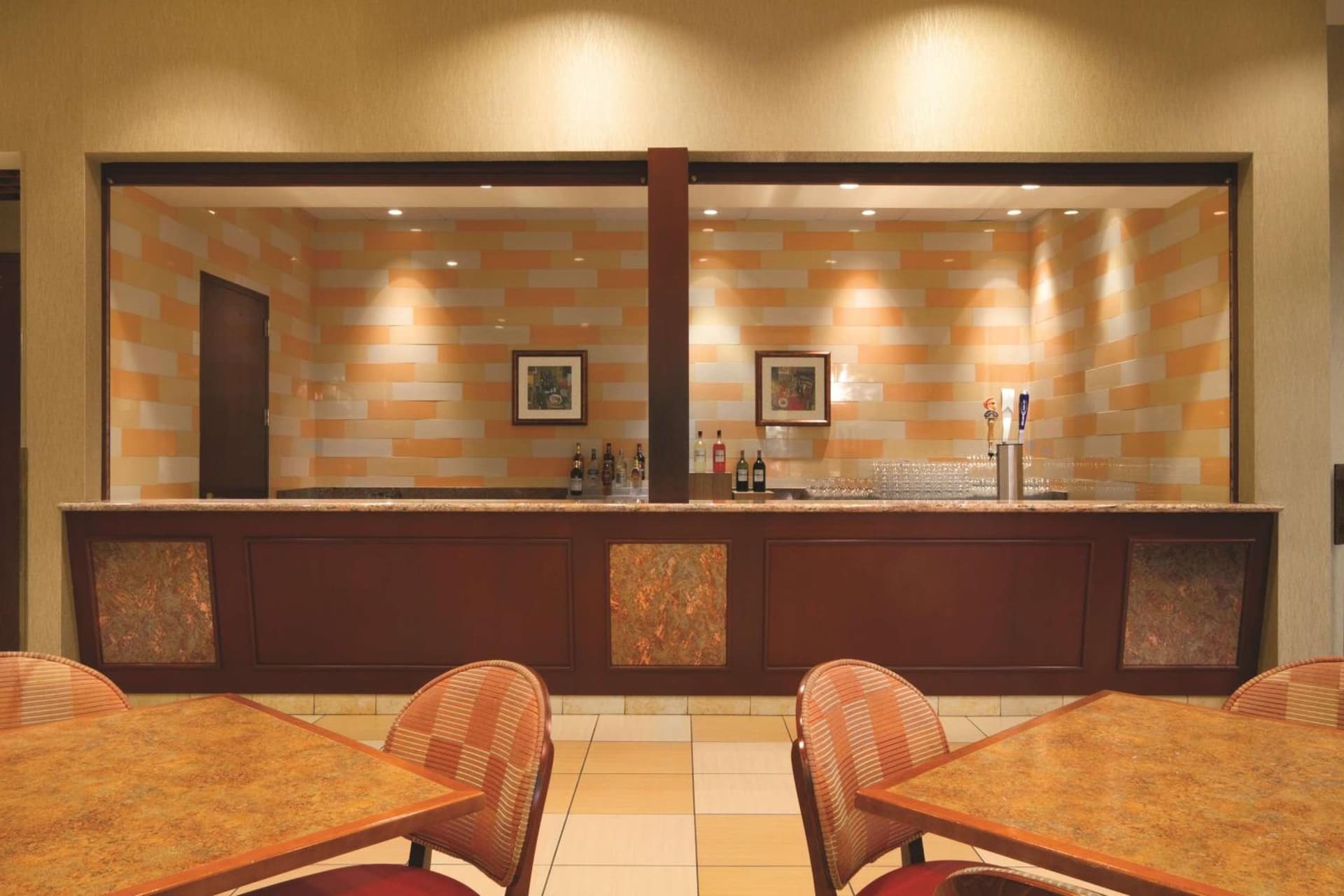 Embassy Suites by Hilton Norman Hotel & Conference Center gallery photo in Norman, OK — image 16