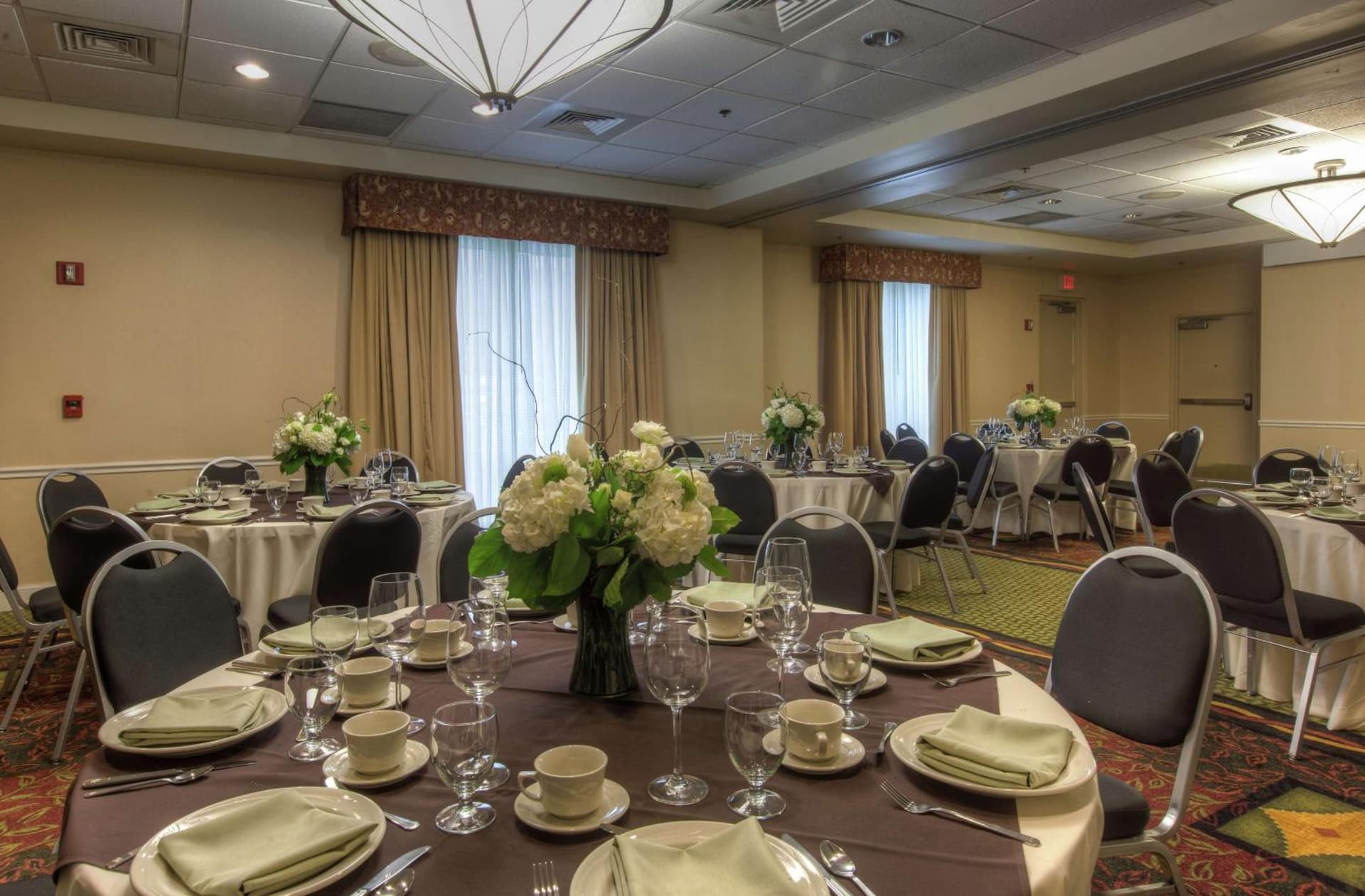 Hilton Garden Inn Norwalk gallery photo in Norwalk, CT — image 21