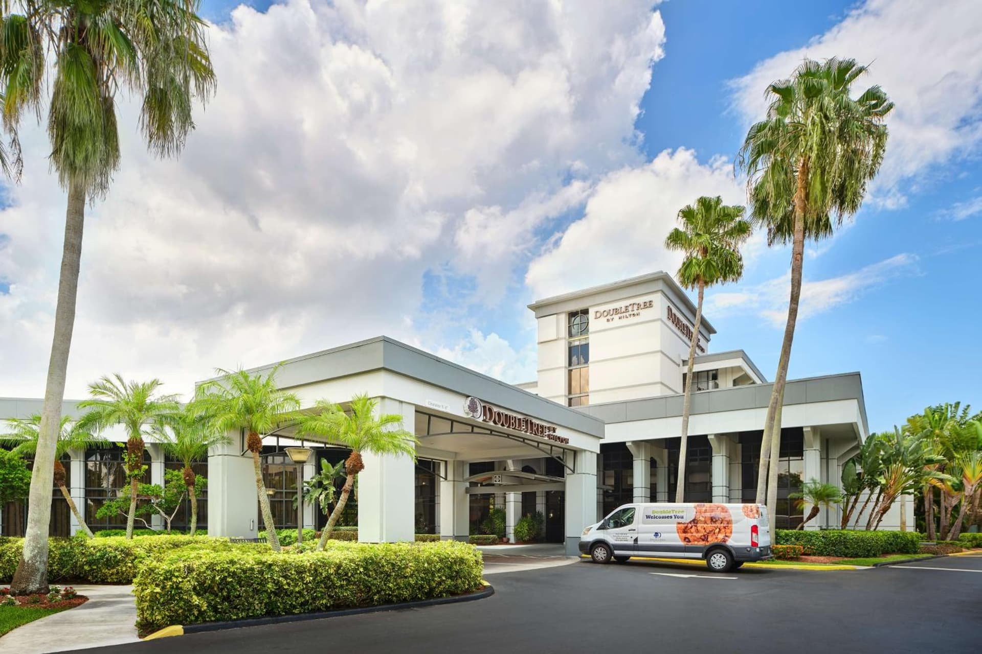 DoubleTree by Hilton Palm Beach Gardens — hotel in Palm Beach, Florida