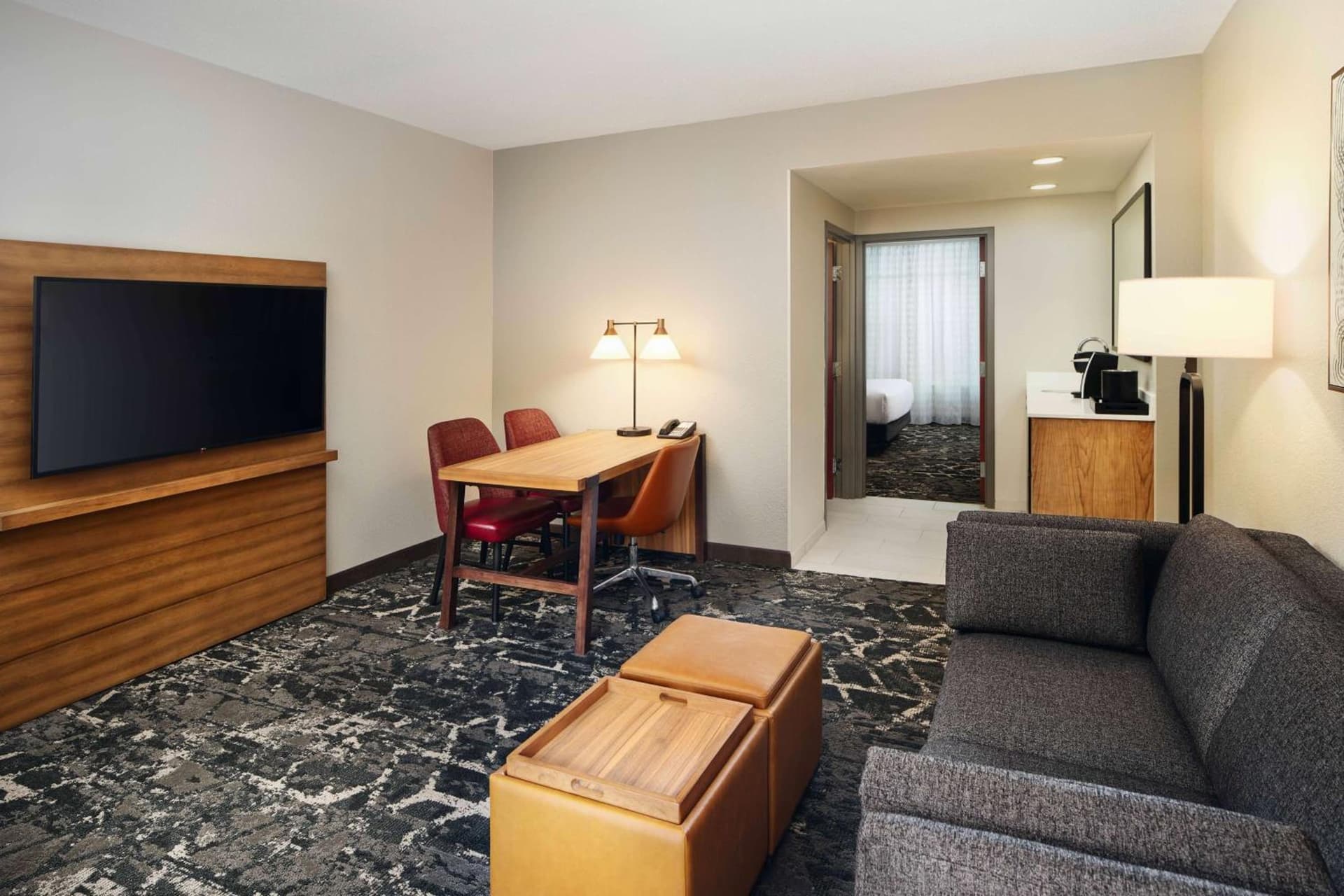 Embassy Suites by Hilton Hampton Convention Center gallery photo in Hampton, VA — image 22