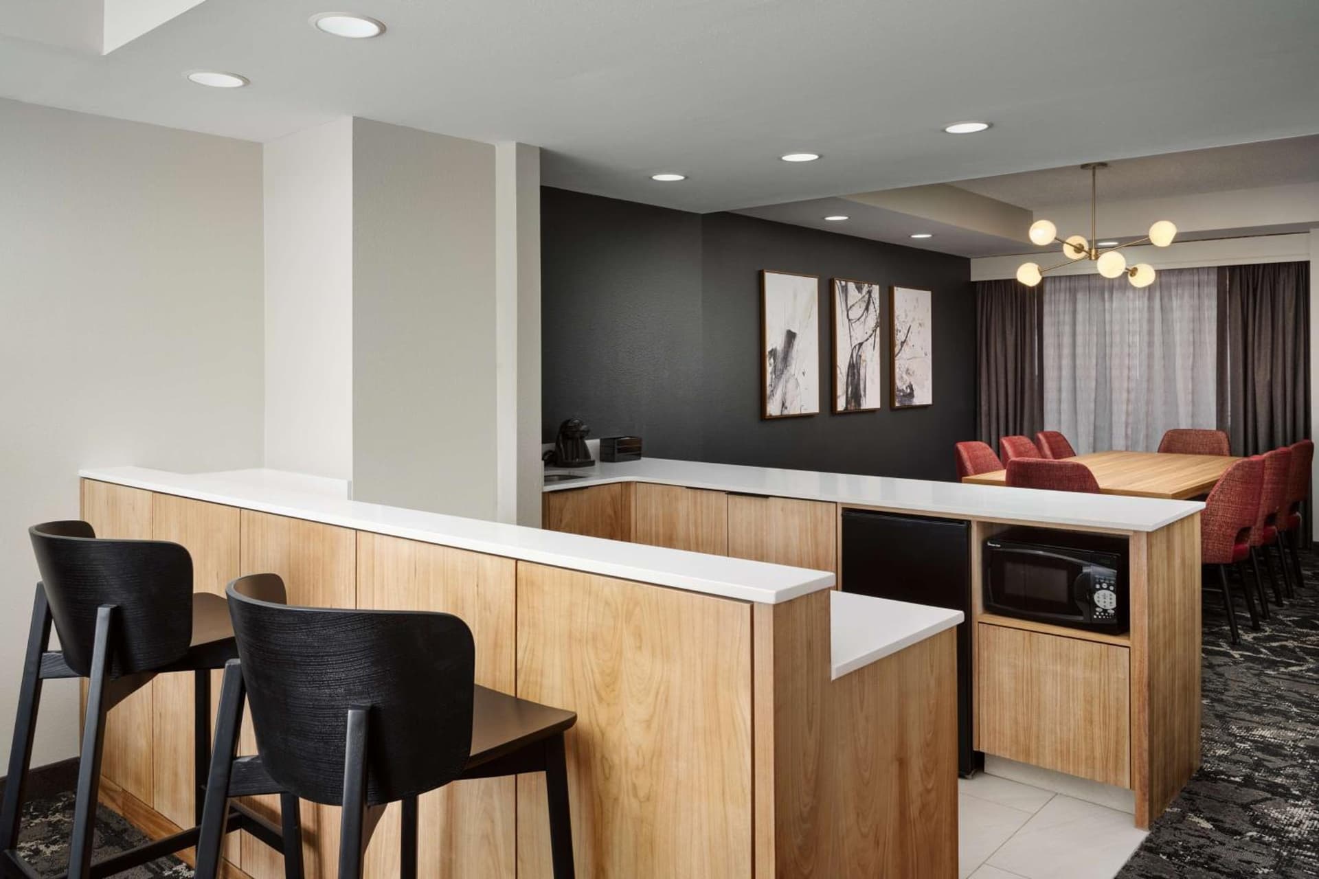 Embassy Suites by Hilton Hampton Convention Center gallery photo in Hampton, VA — image 33