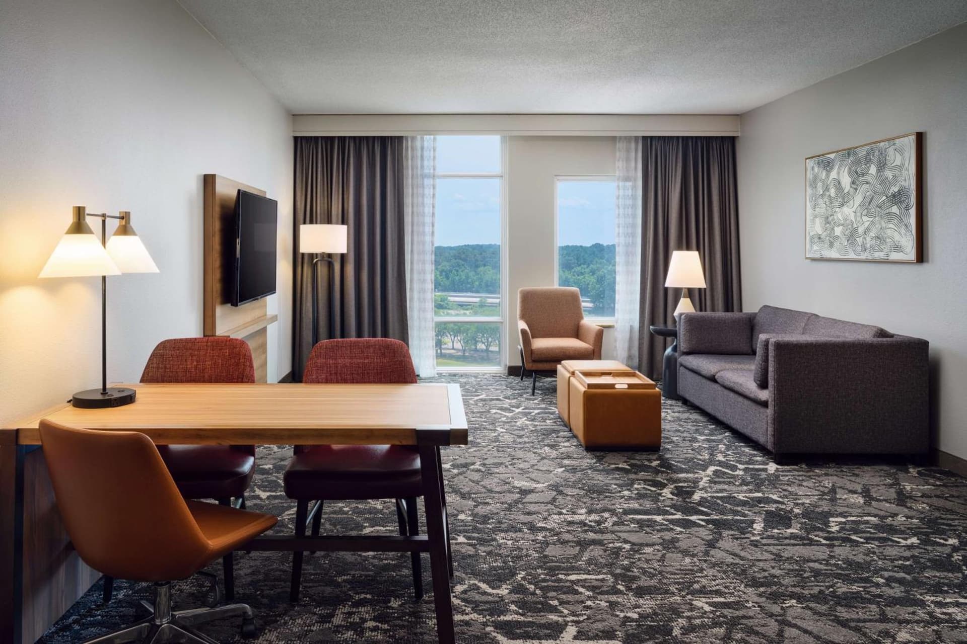 Embassy Suites by Hilton Hampton Convention Center gallery photo in Hampton, VA — image 9