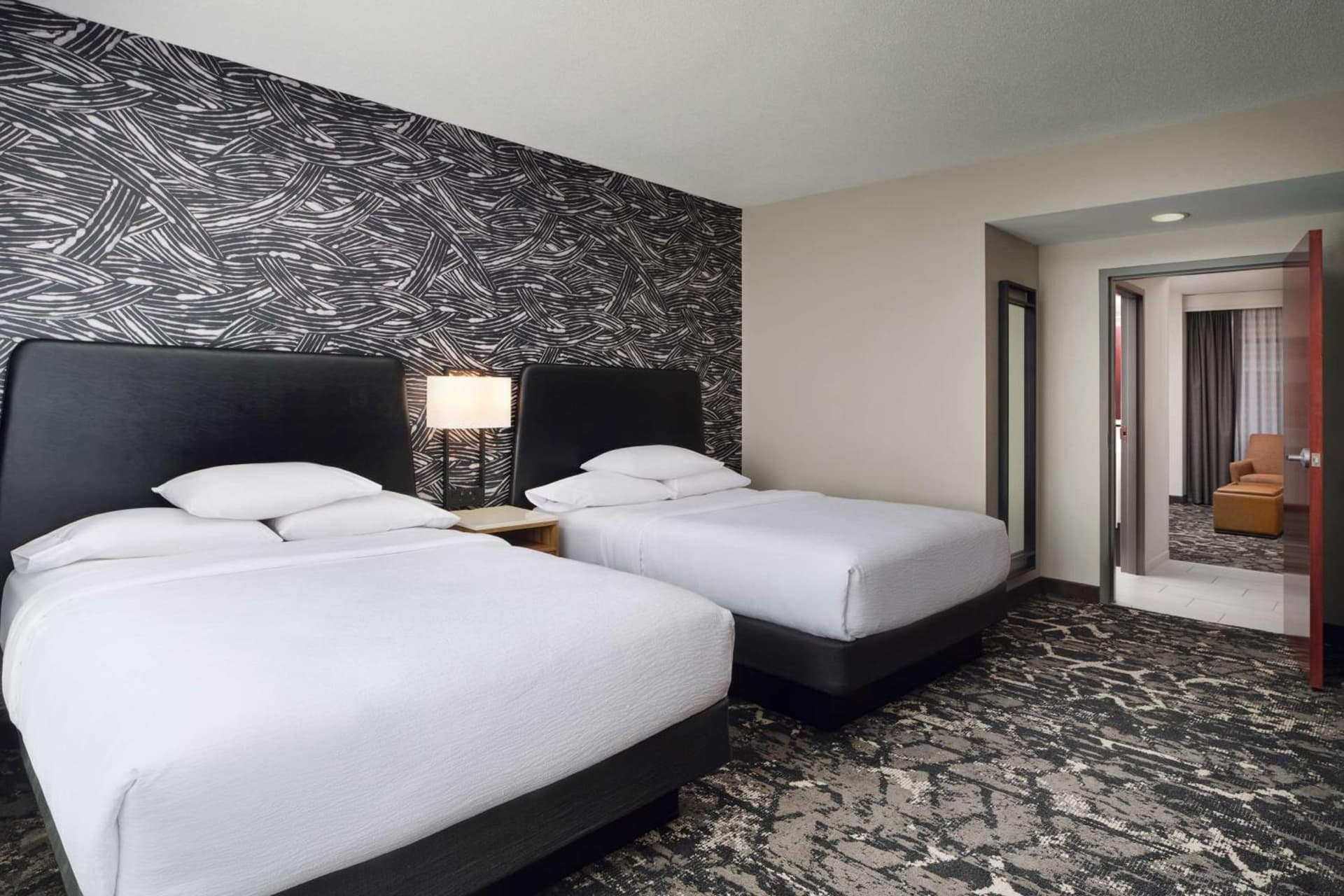 Embassy Suites by Hilton Hampton Convention Center gallery photo in Hampton, VA — image 14