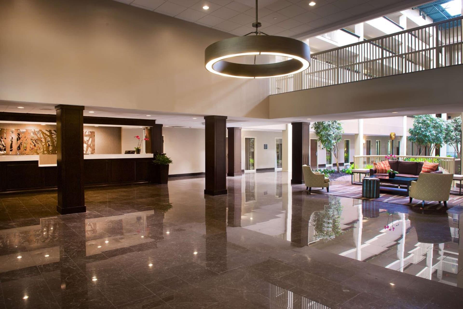 Embassy Suites by Hilton Philadelphia Airport gallery photo in Philadelphia, PA — image 4