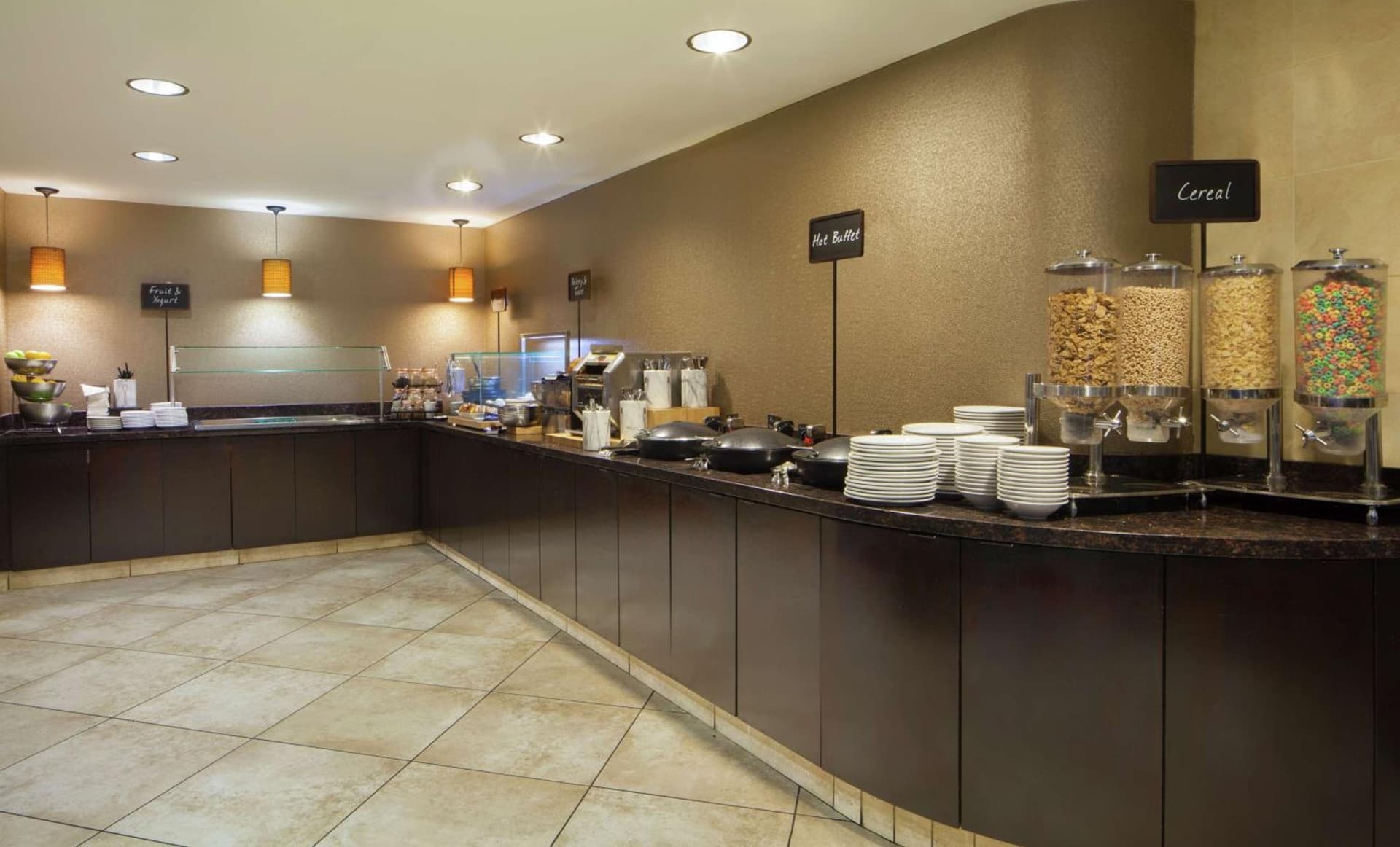Embassy Suites by Hilton Philadelphia Airport gallery photo in Philadelphia, PA — image 33