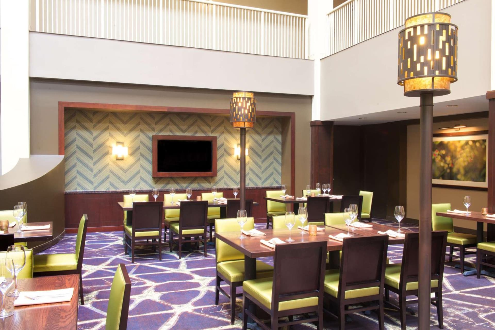 Embassy Suites by Hilton Philadelphia Airport gallery photo in Philadelphia, PA — image 6