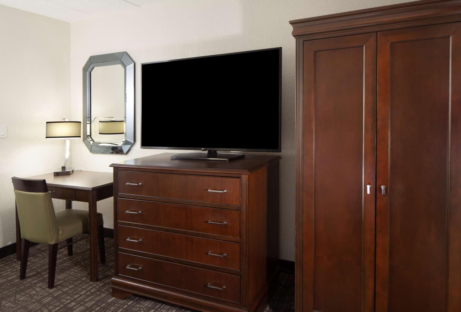 Embassy Suites by Hilton Philadelphia Airport gallery photo in Philadelphia, PA — image 28