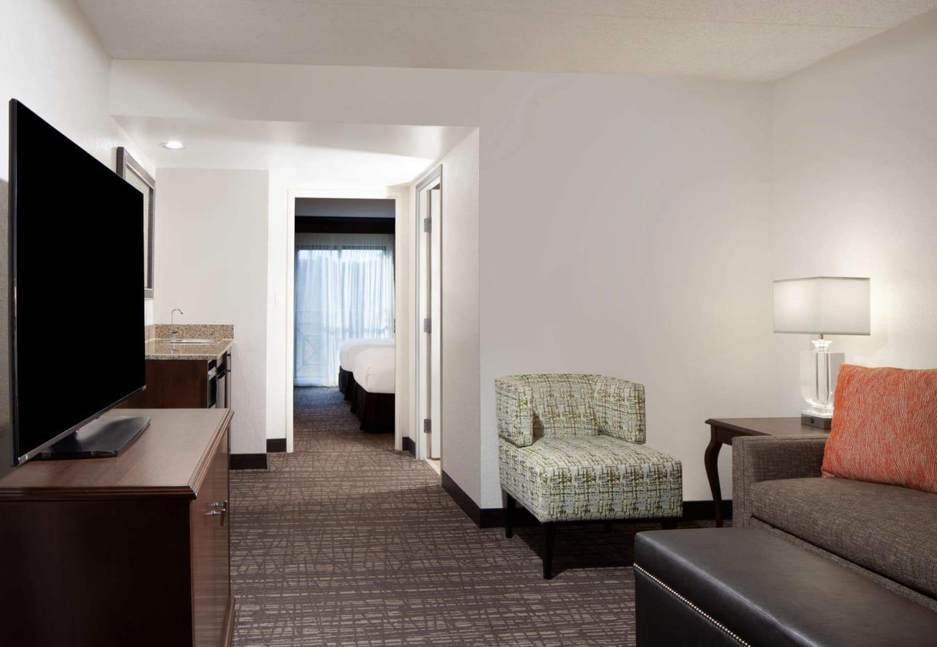 Embassy Suites by Hilton Philadelphia Airport gallery photo in Philadelphia, PA — image 10