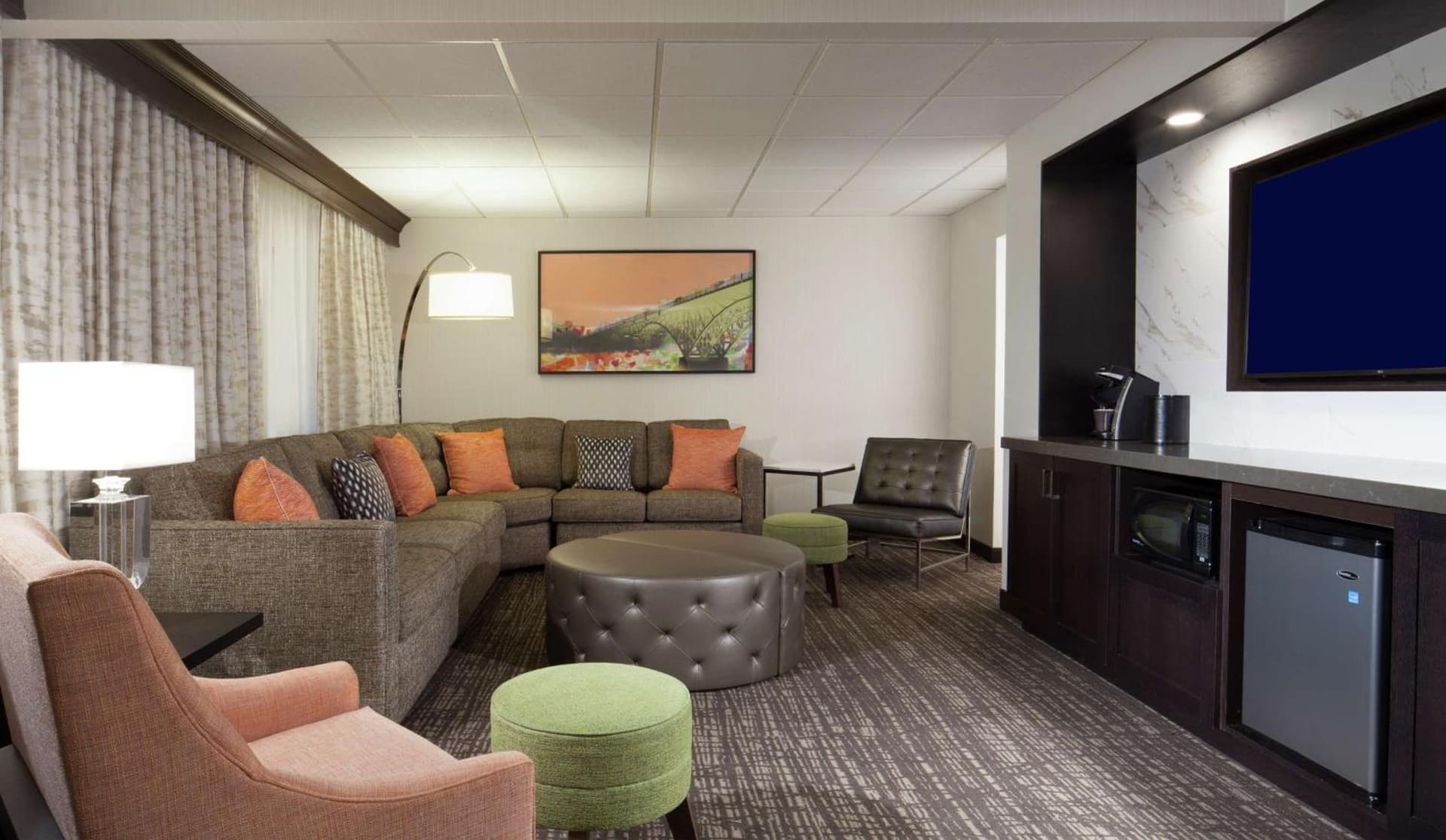 Embassy Suites by Hilton Philadelphia Airport gallery photo in Philadelphia, PA — image 35